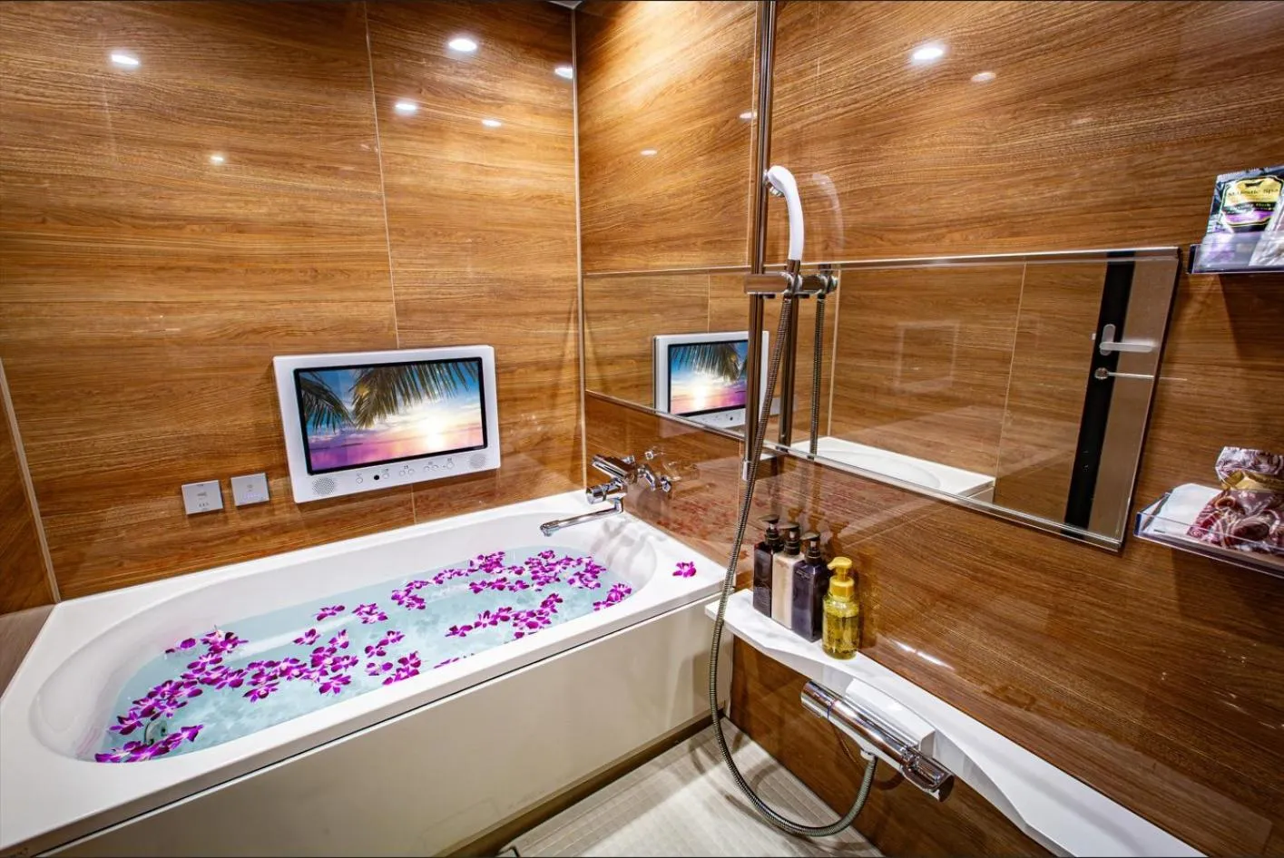 Shower in Hotel Balian Resort Higashi Shinjuku