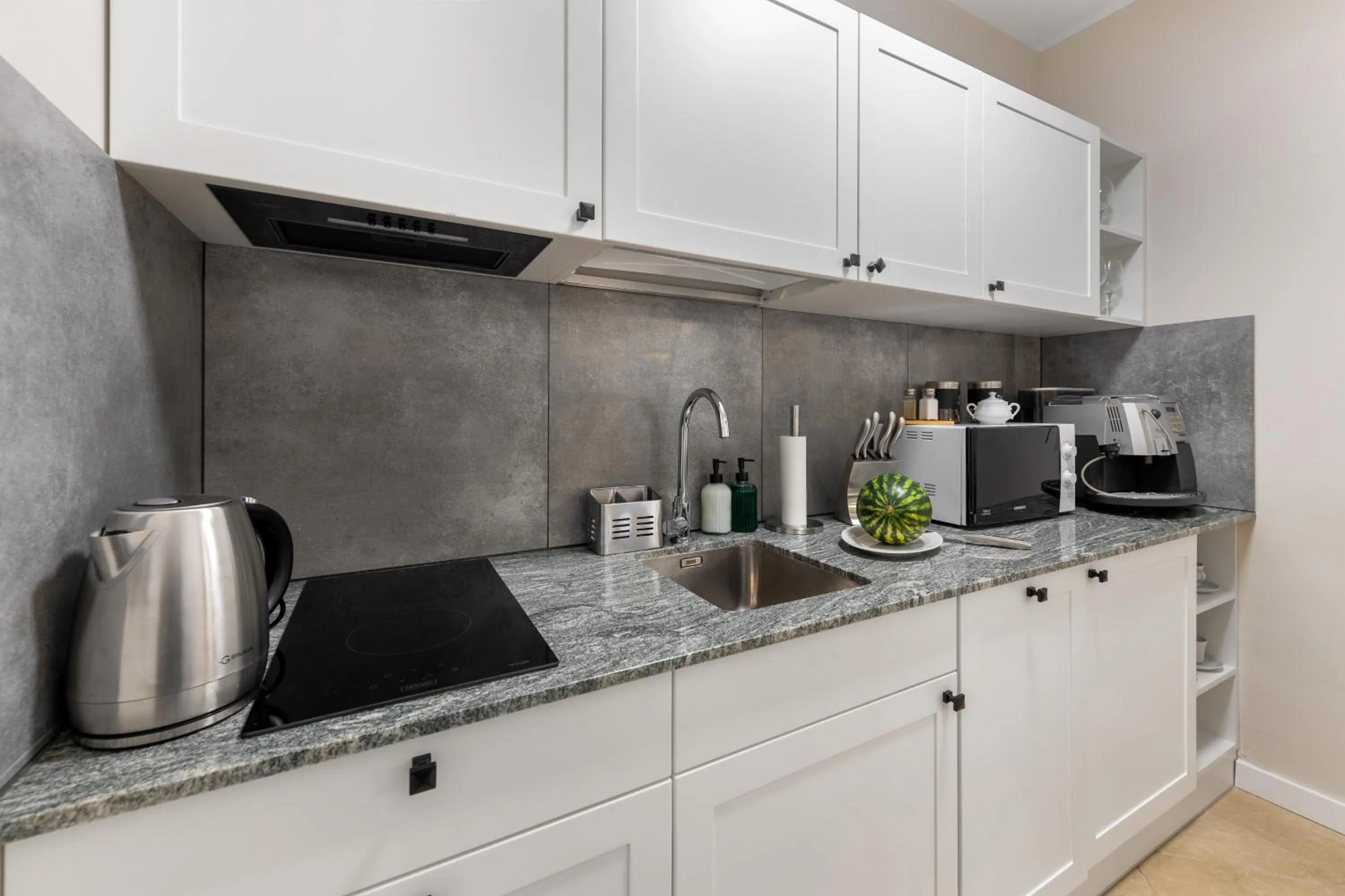 Coffee/tea facilities in Willa Regle