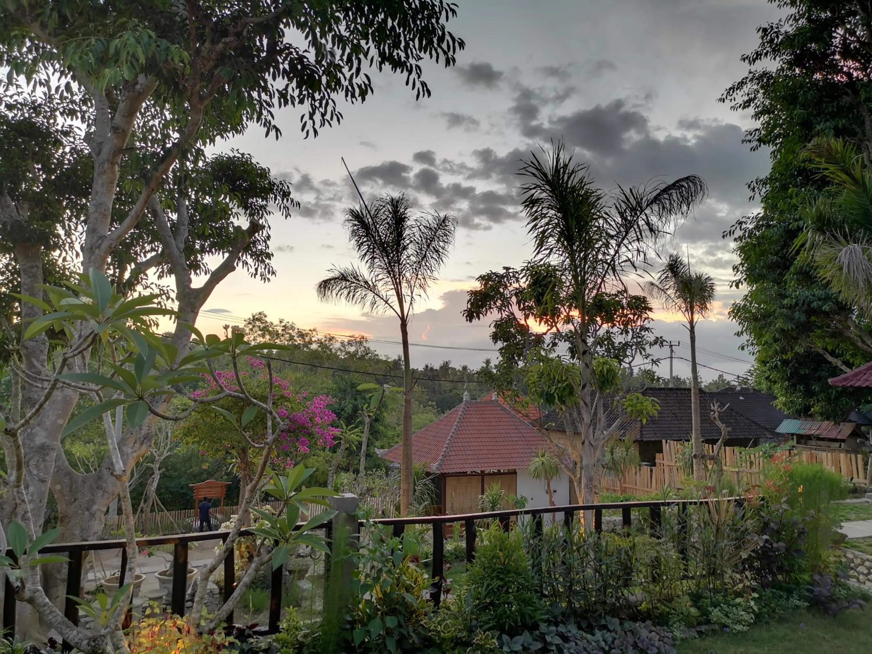 Sunset in Kamasan Cottage By Reccoma