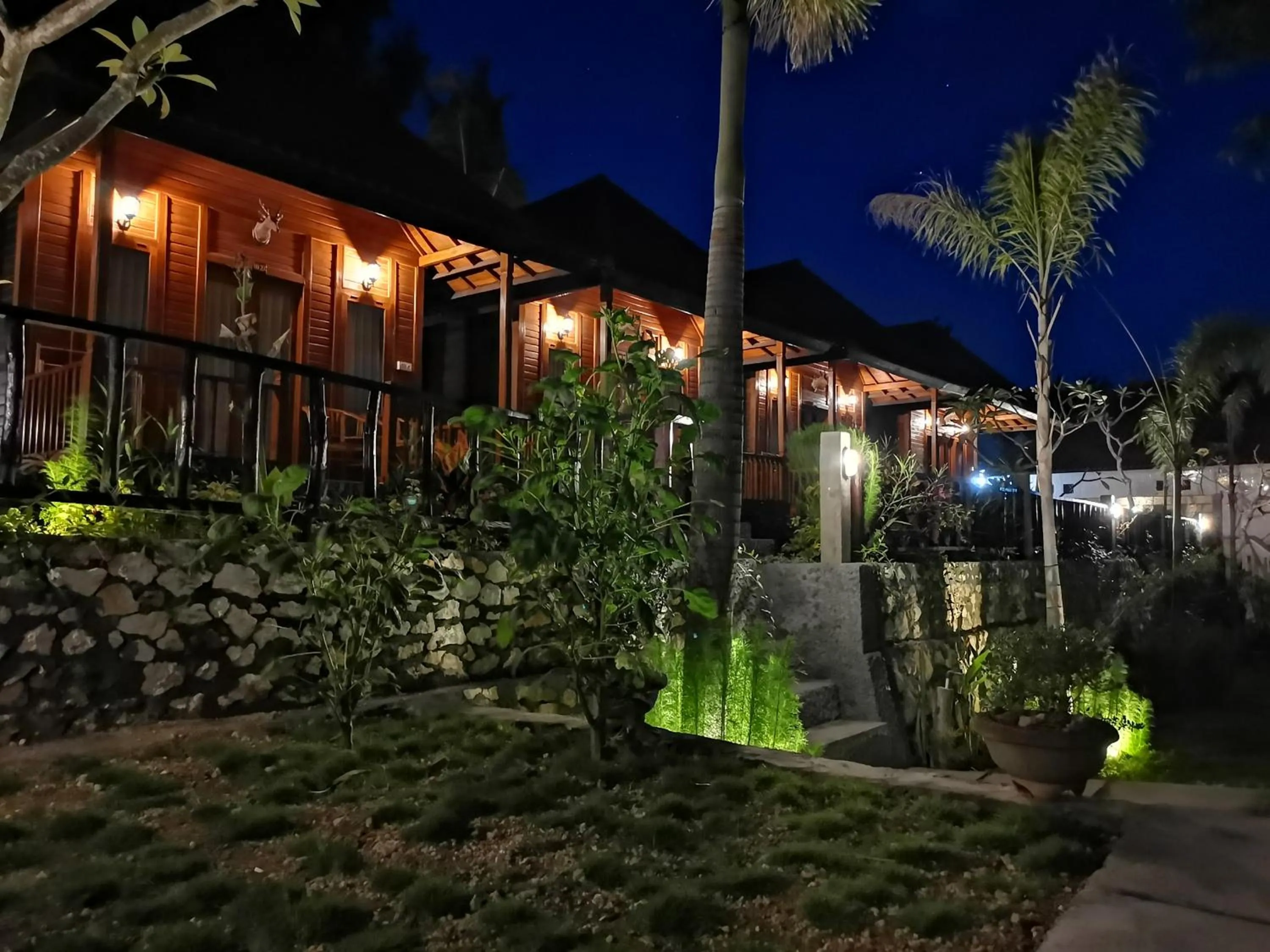 Property building in Kamasan Cottage By Reccoma