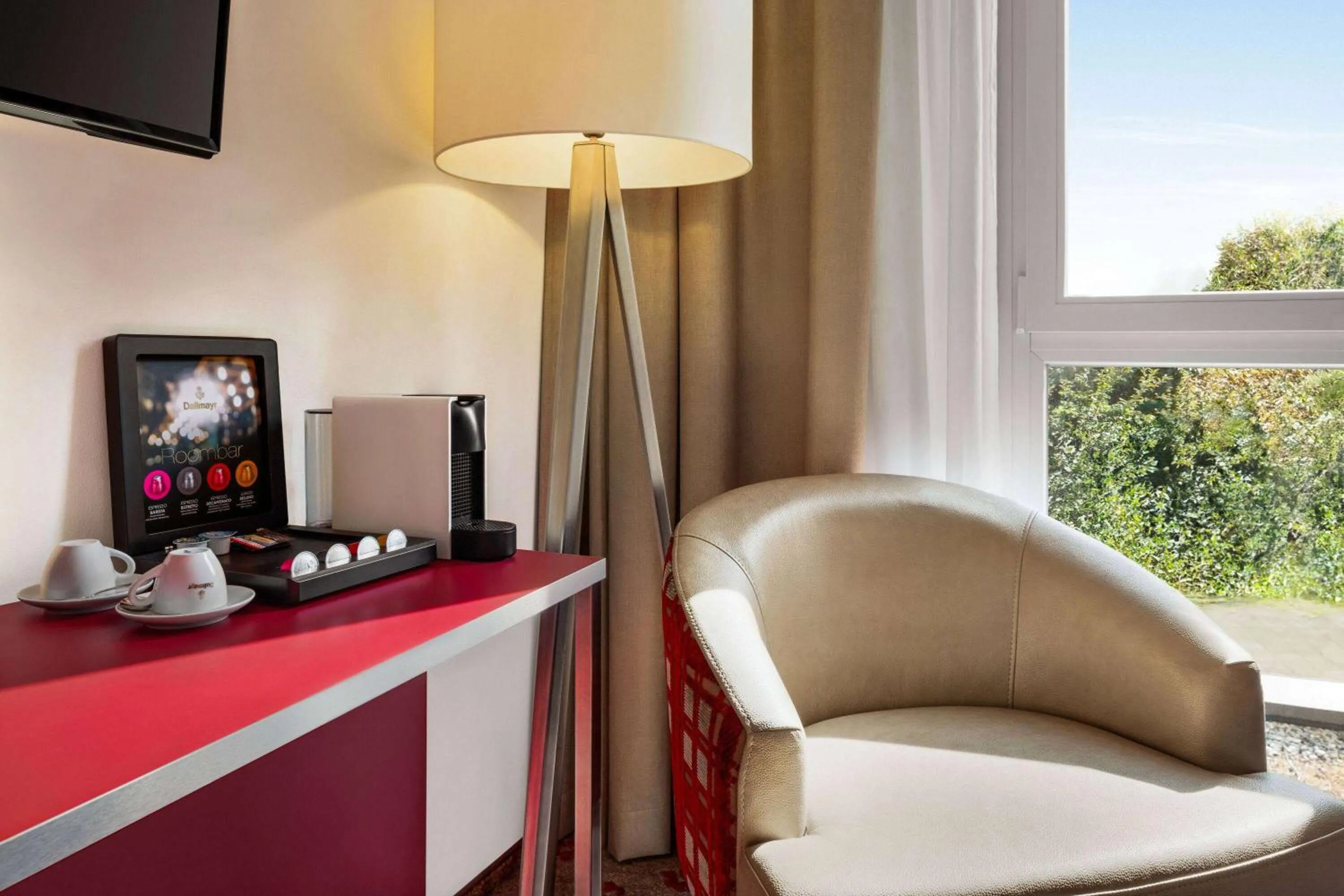 Photo of the whole room in Amedia Linz, Trademark Collection by Wyndham