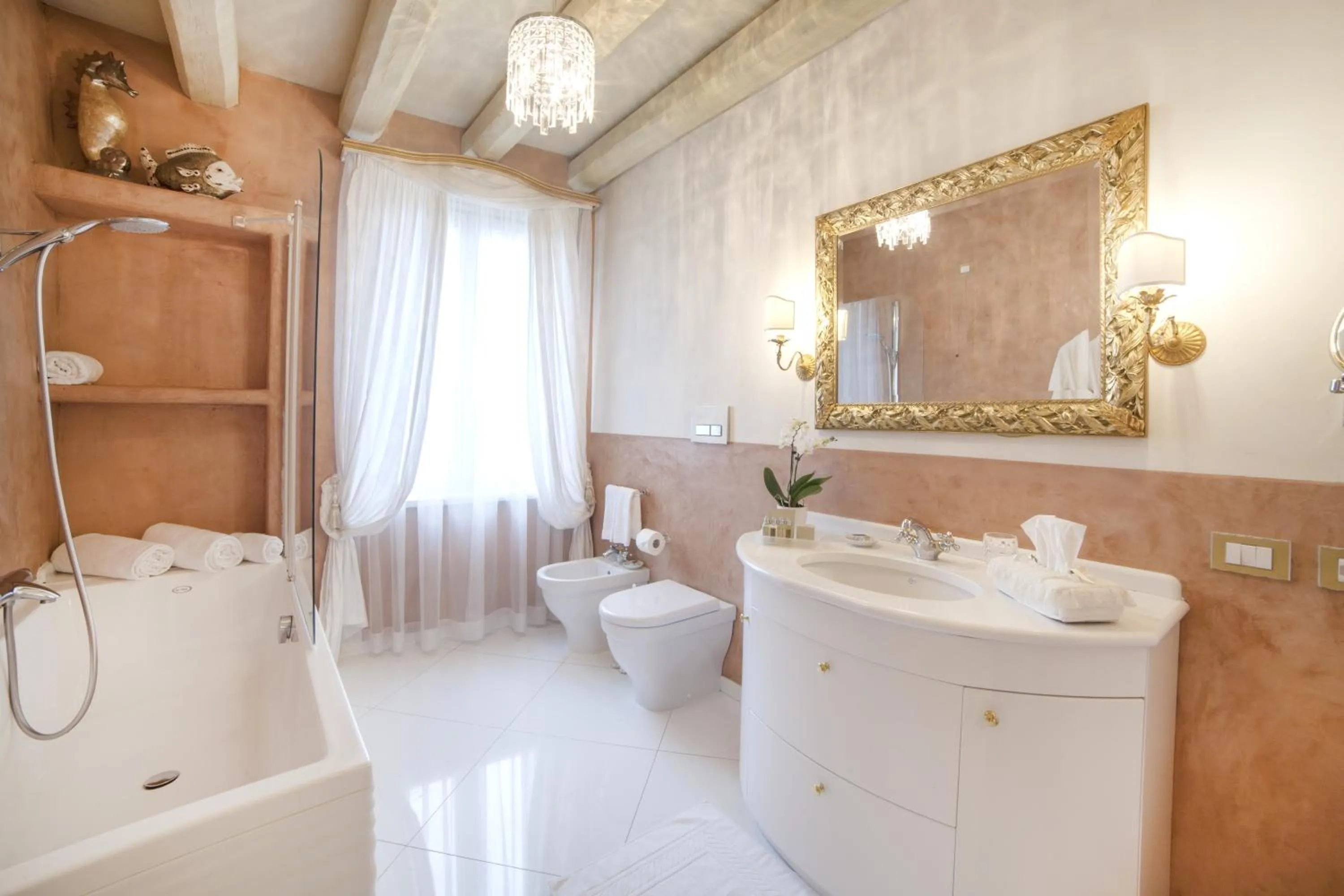 Shower in Relais Fra' Lorenzo