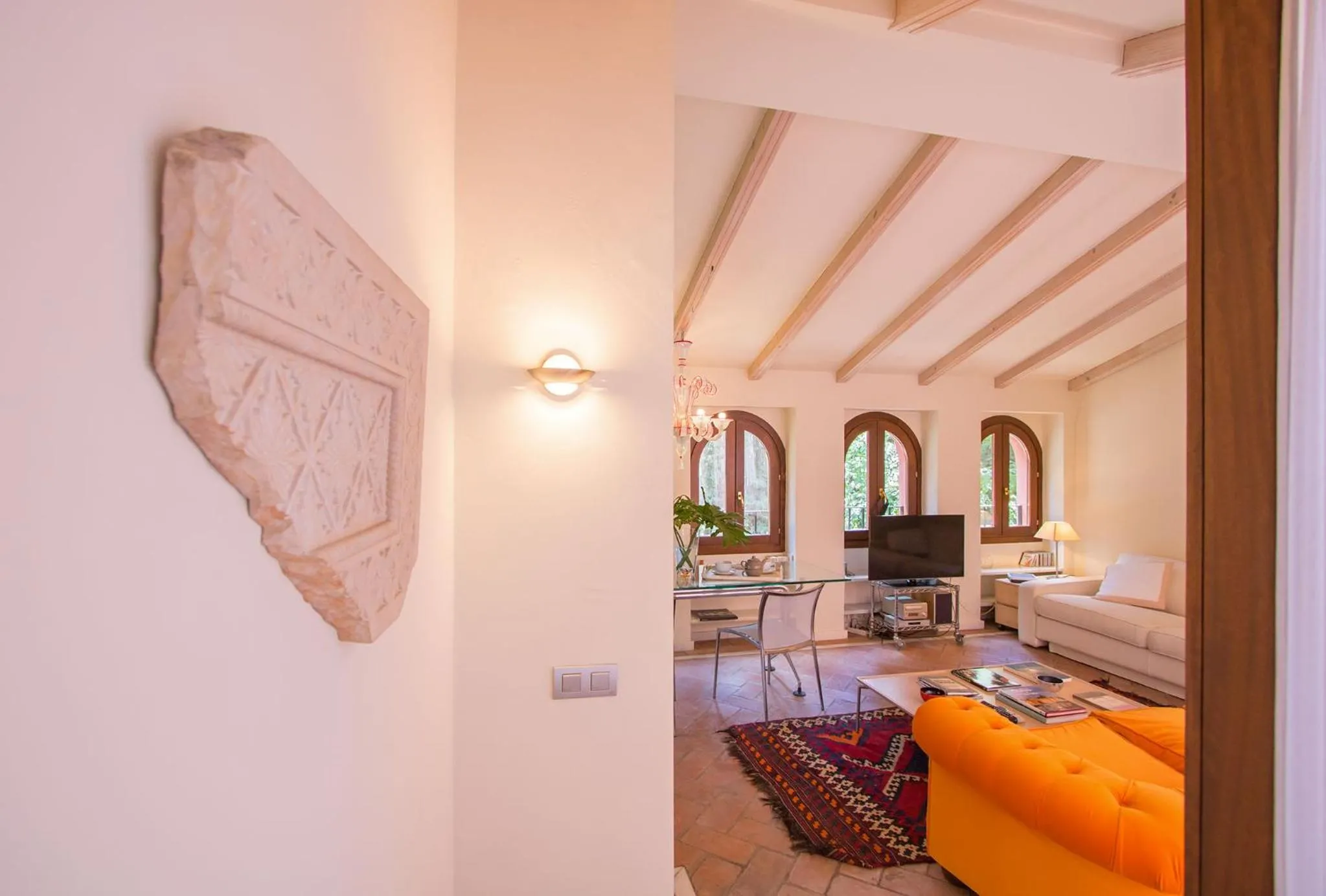 TV and multimedia in Oriental Apartment Gardens Views 2 pax