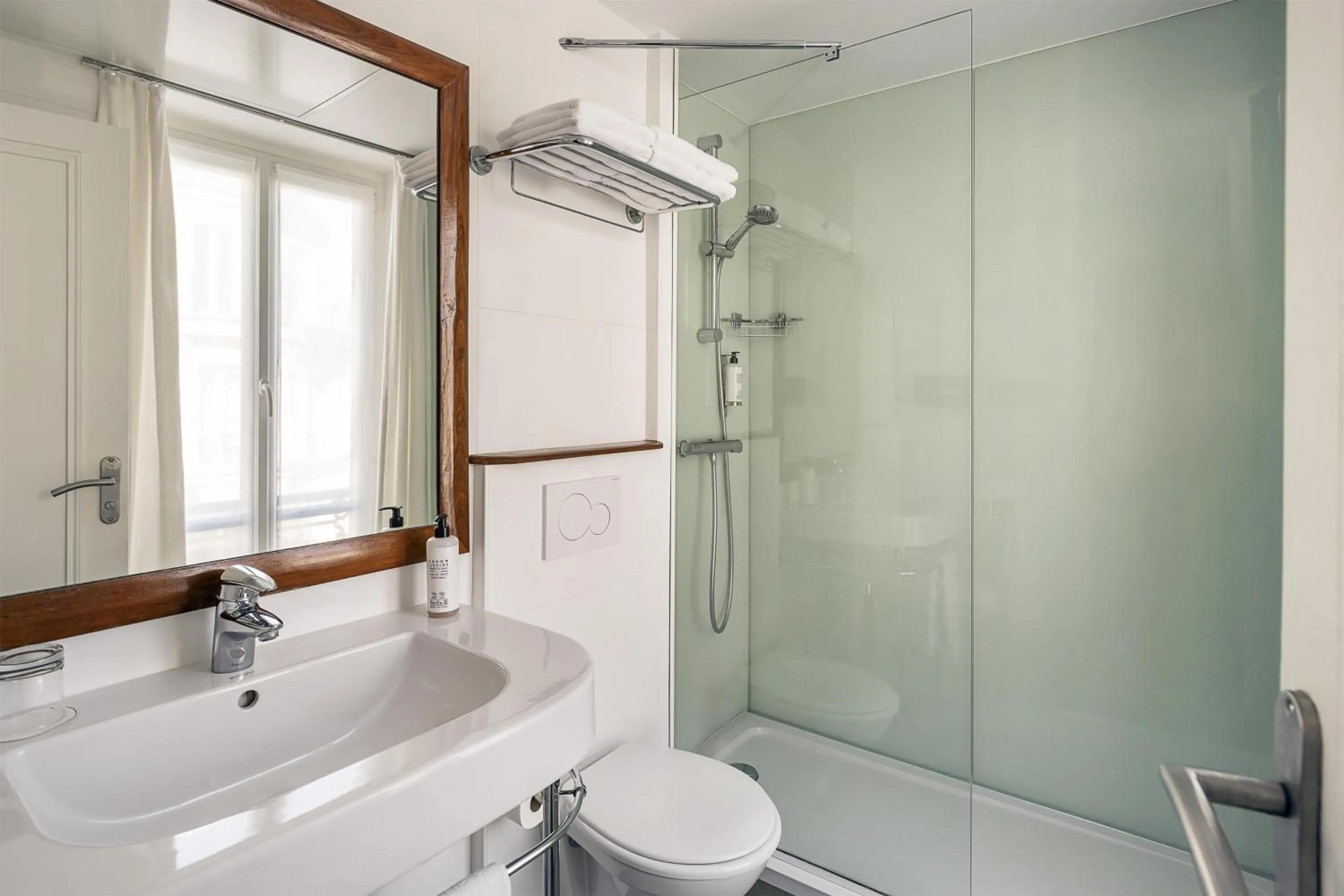 Bathroom in Best Western Aramis Saint Germain