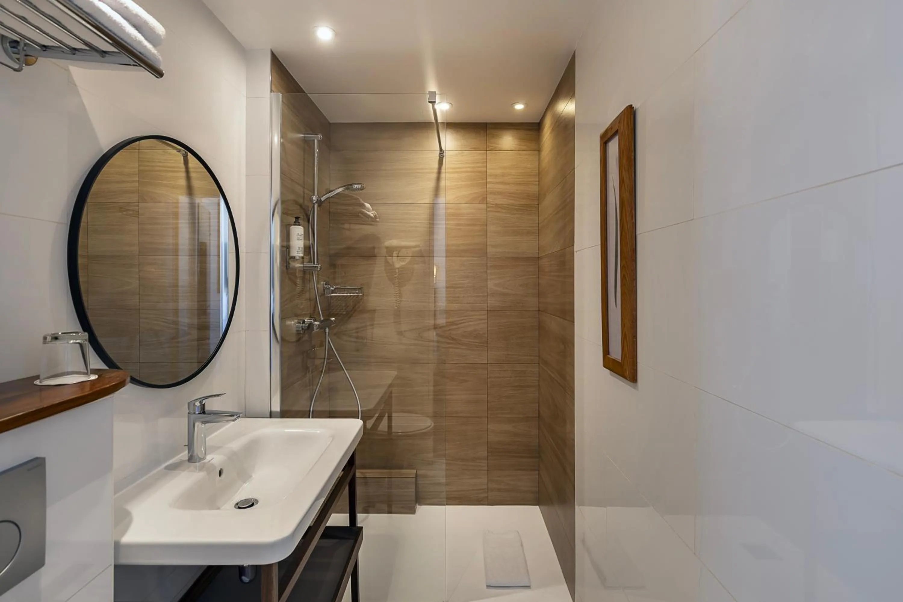 Bathroom in Best Western Aramis Saint Germain