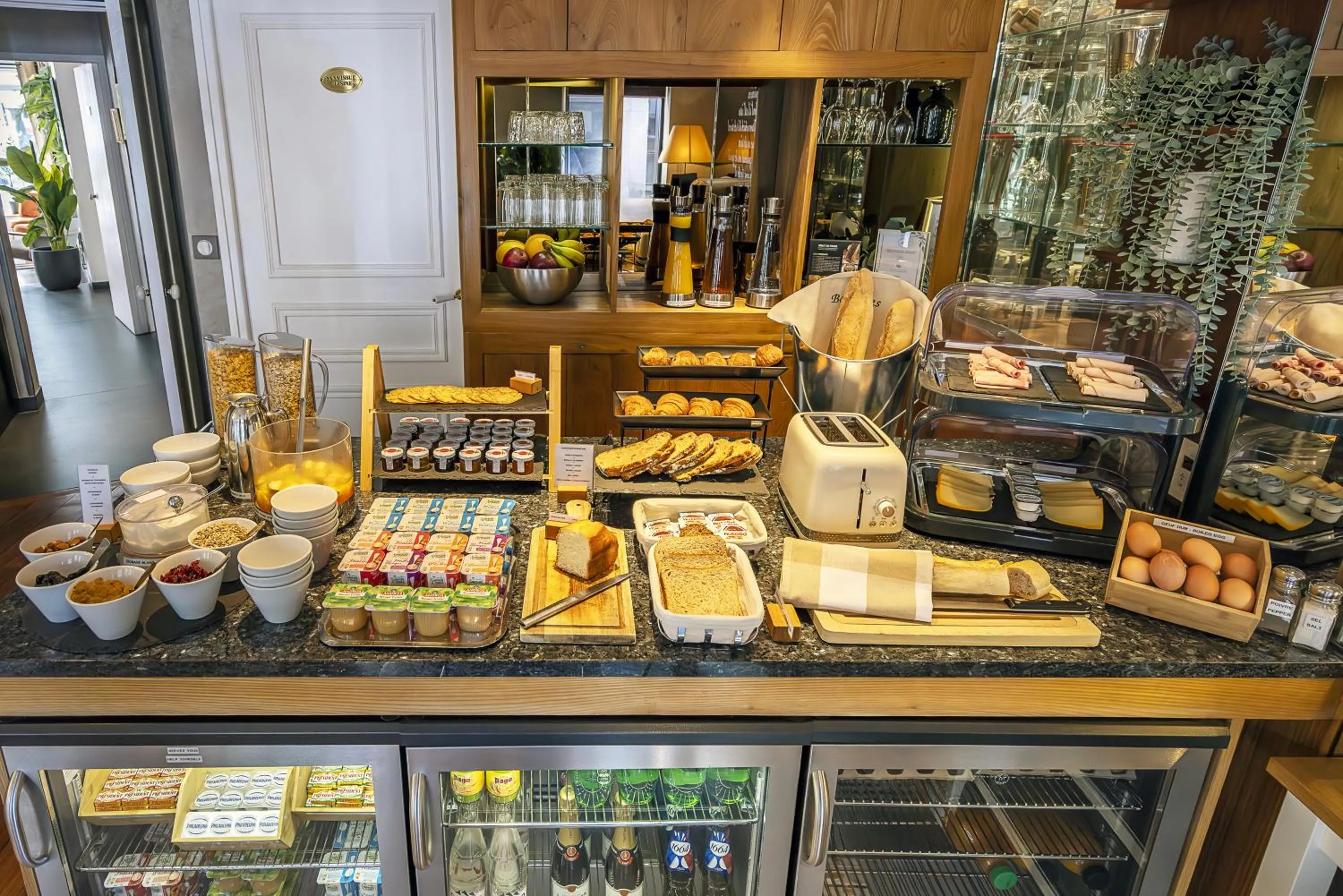 Buffet breakfast in Best Western Aramis Saint Germain