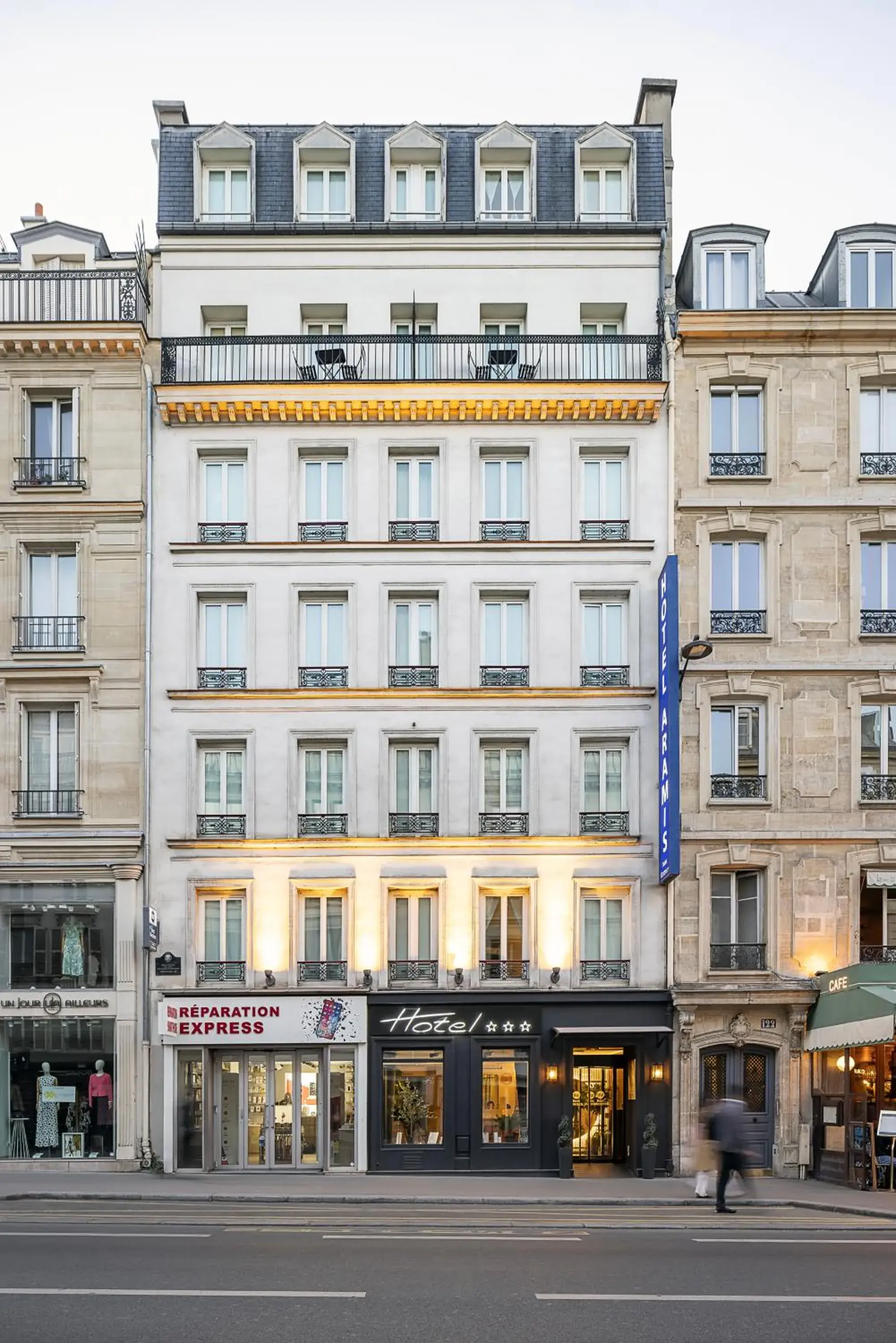 Property building in Best Western Aramis Saint Germain Property building in Best Western Aramis Saint Germain