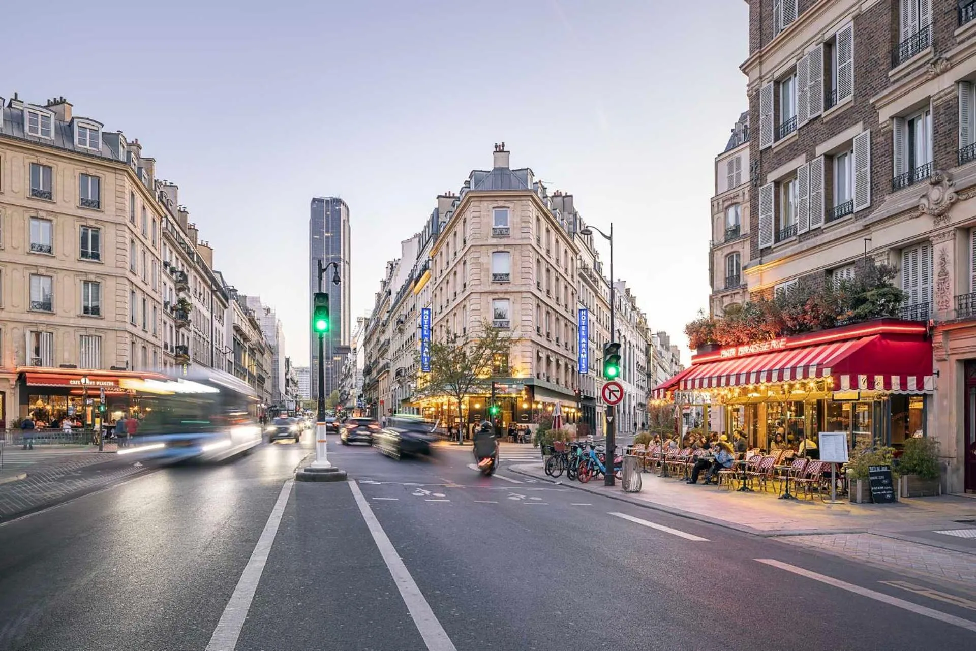 Property building in Best Western Aramis Saint Germain