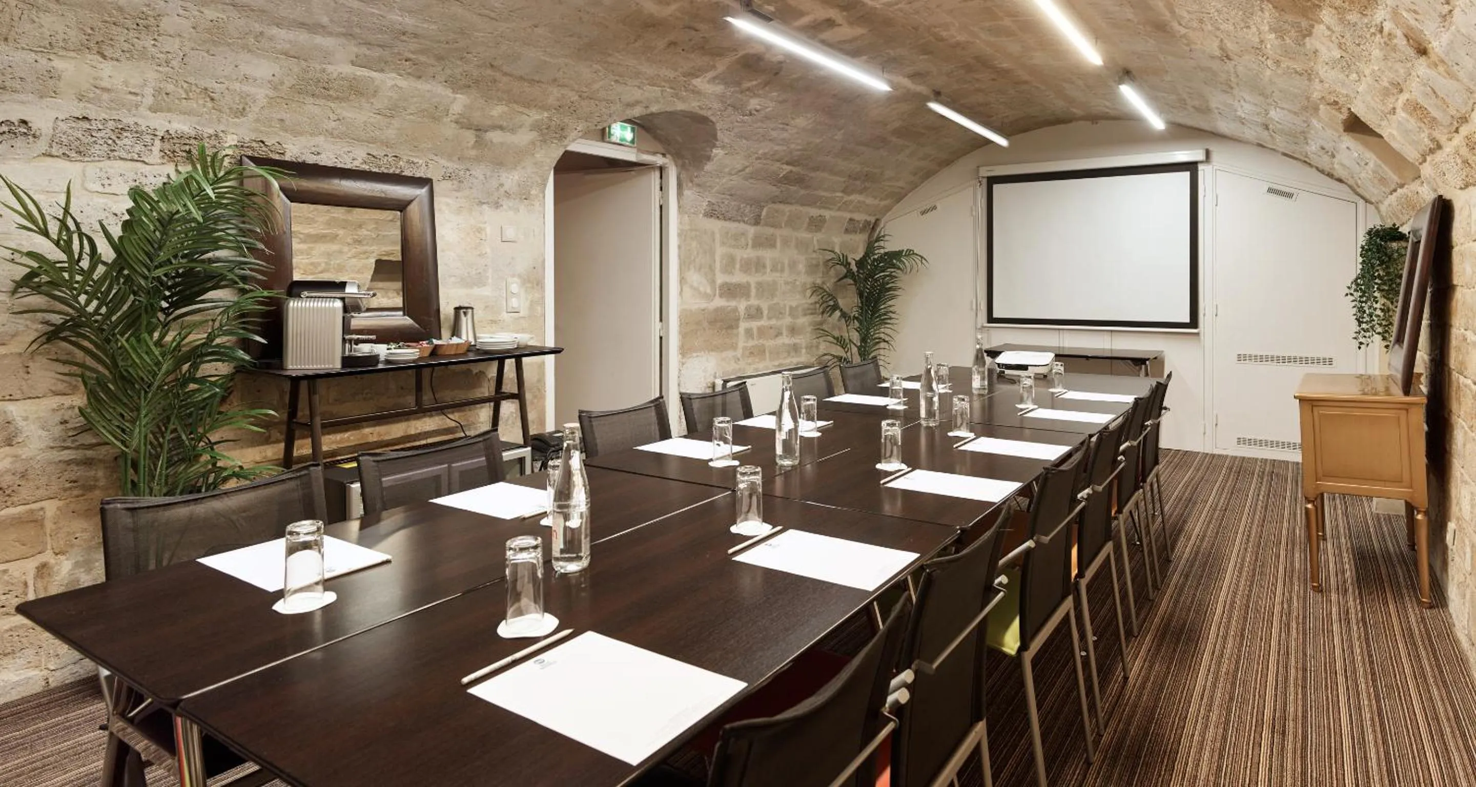 Meeting/conference room in Best Western Aramis Saint Germain