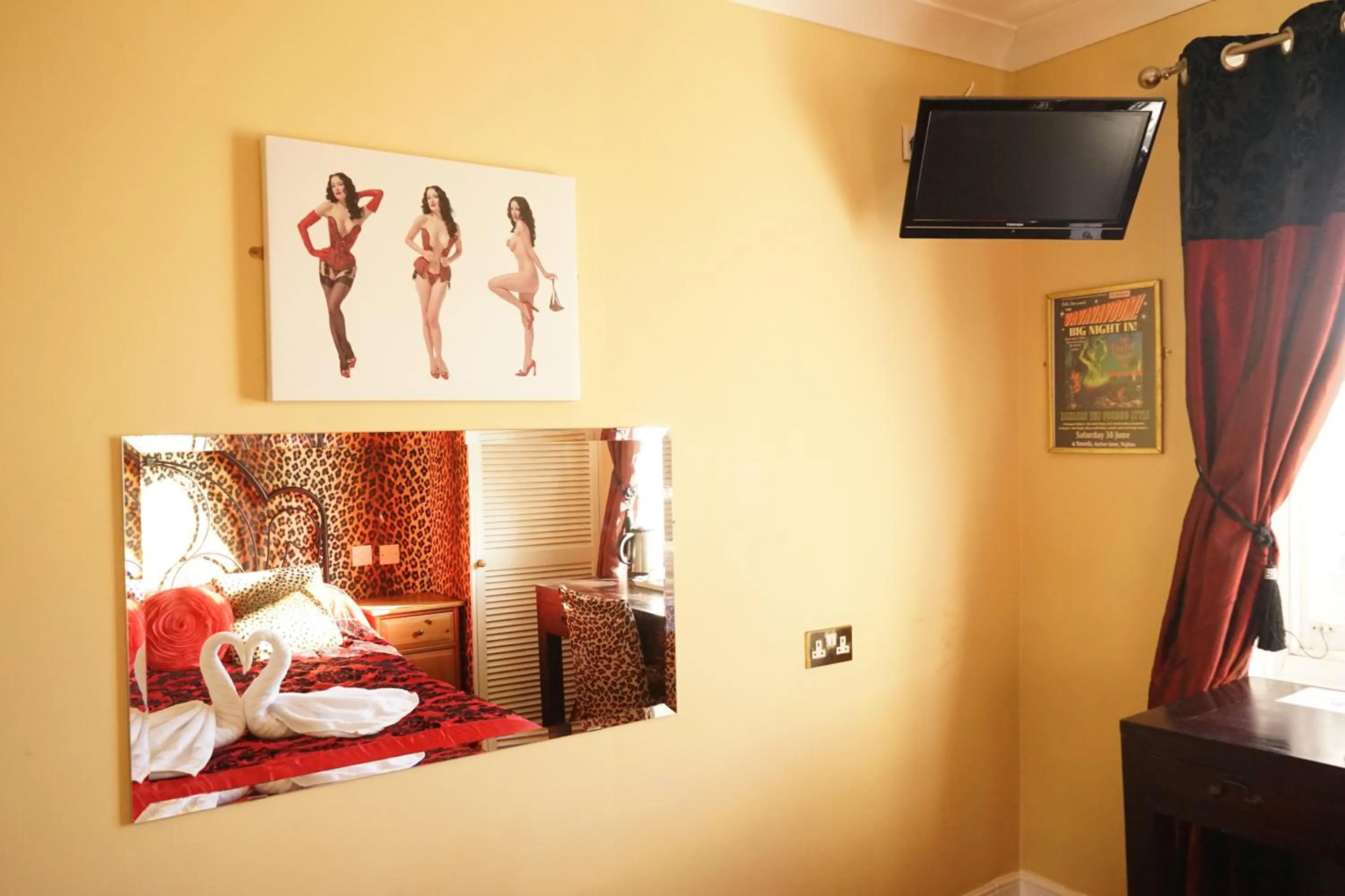 Bed in Regency Hotel