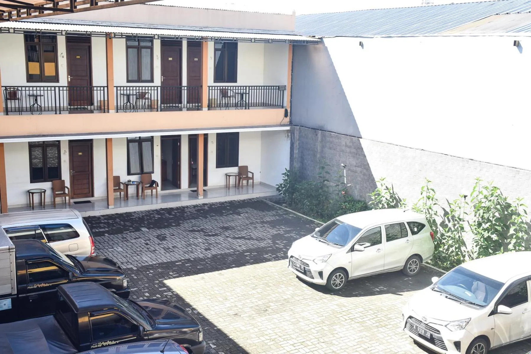 Property building in RedDoorz near Alun Alun Wonosobo