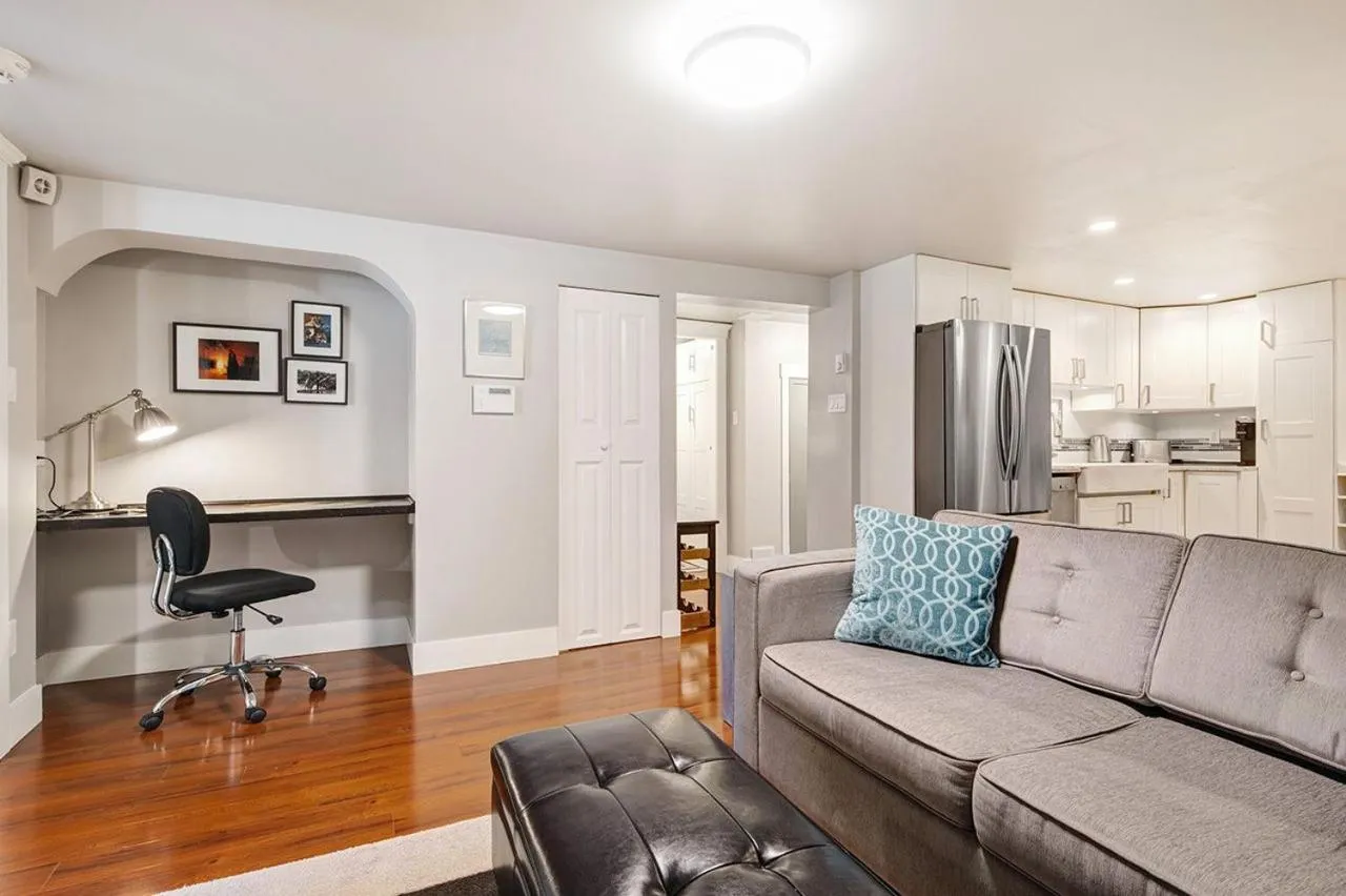 Living room in The Ivy on Parker Guest House