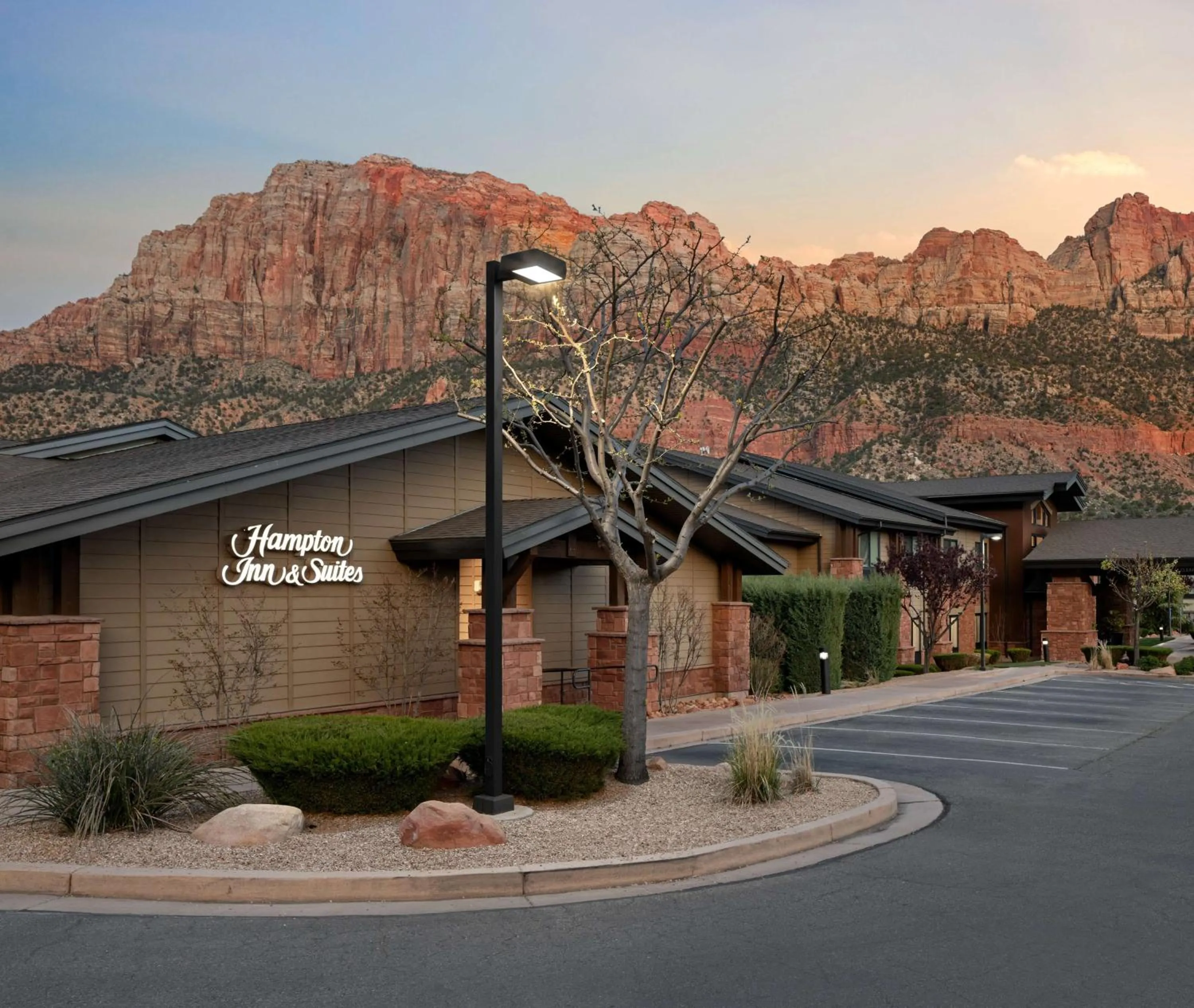 Property building in Hampton Inn & Suites Springdale/Zion National Park