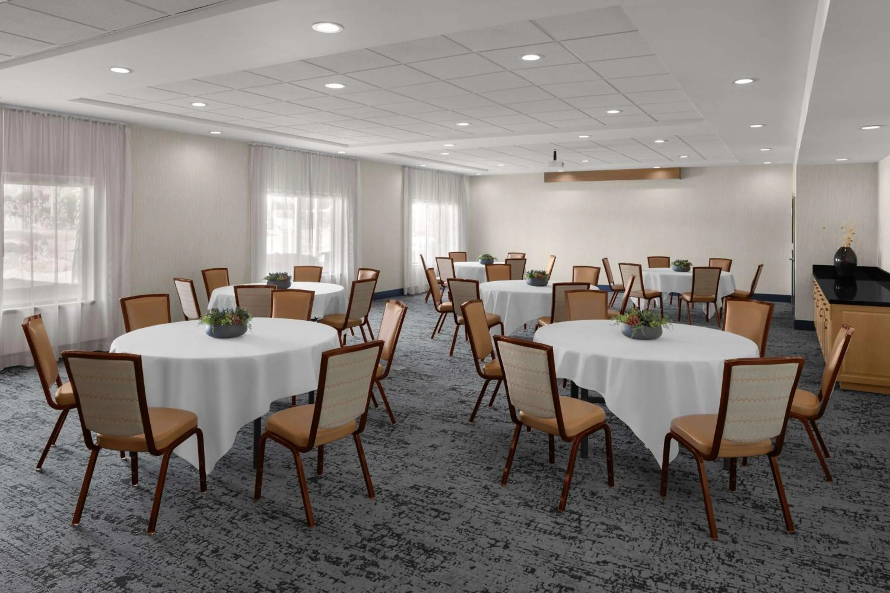 Meeting/conference room in Hampton Inn & Suites Springdale/Zion National Park