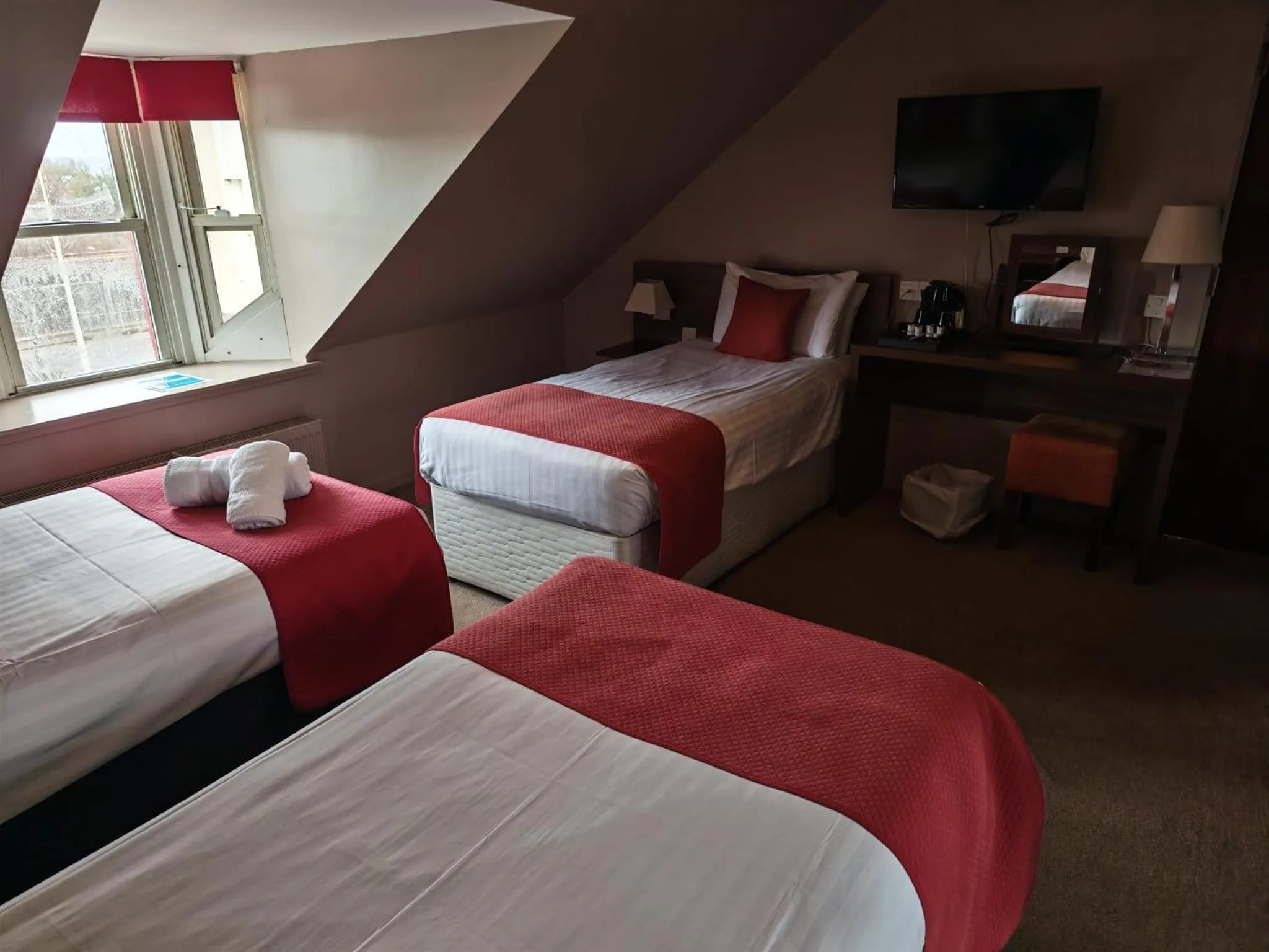 TV and multimedia, Bed in Chieftain Hotel