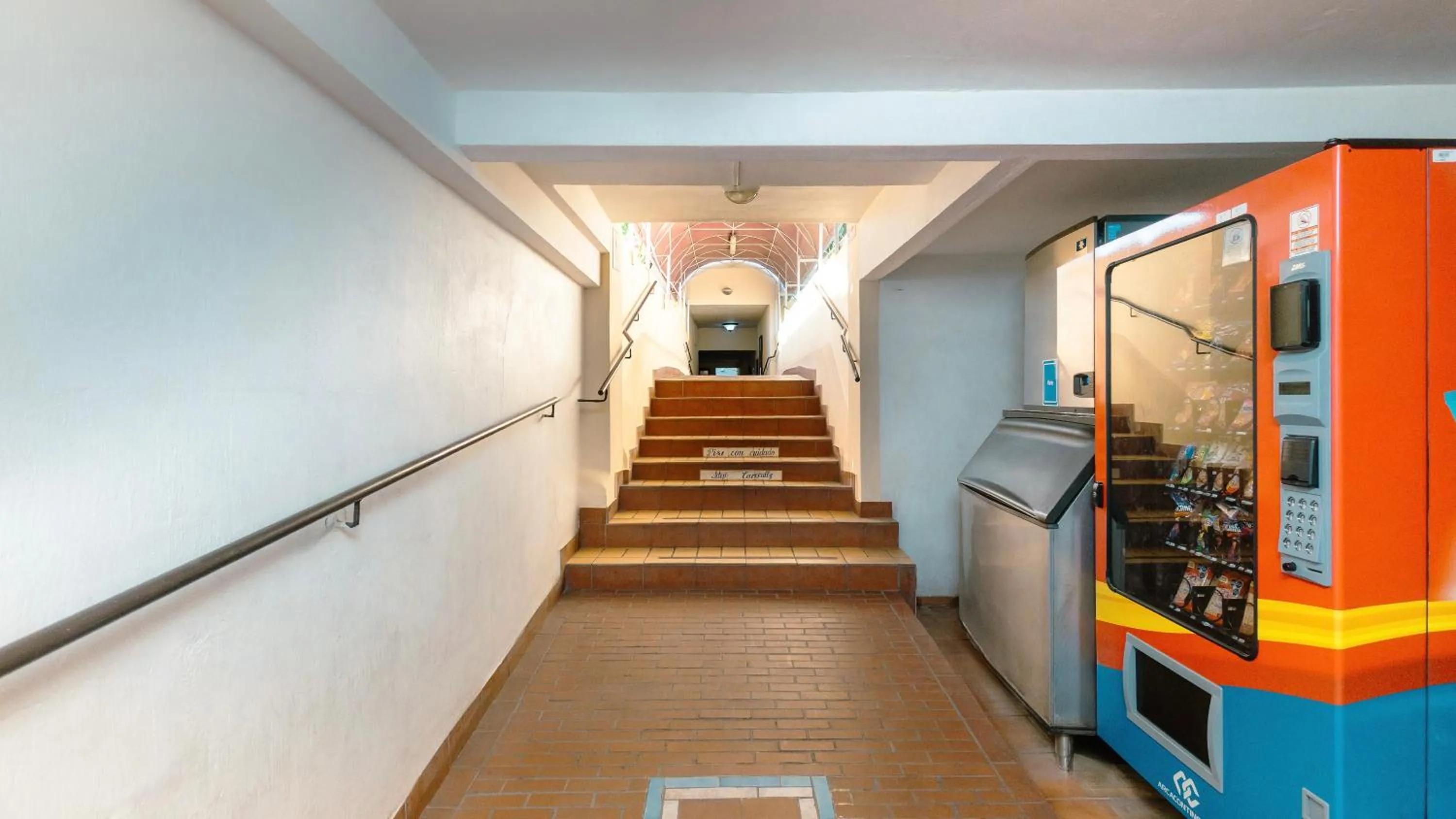 vending machine in Hotel Suites Kino