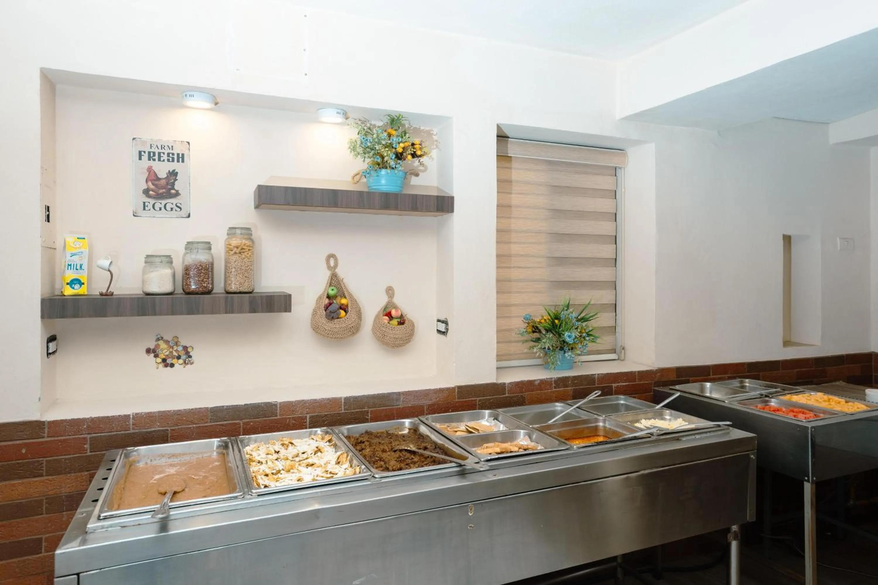 Food and drinks in Hotel Suites Kino