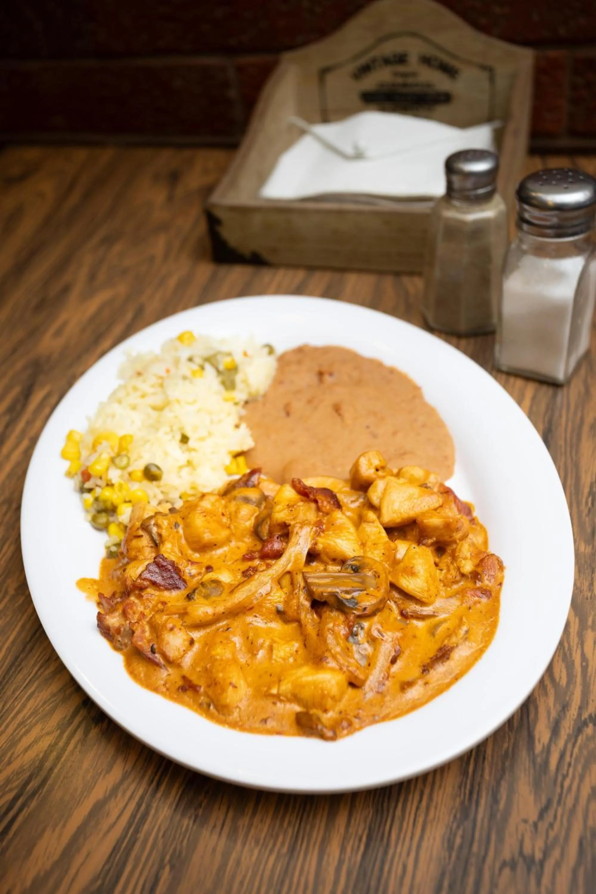 Food and drinks in Hotel Suites Kino