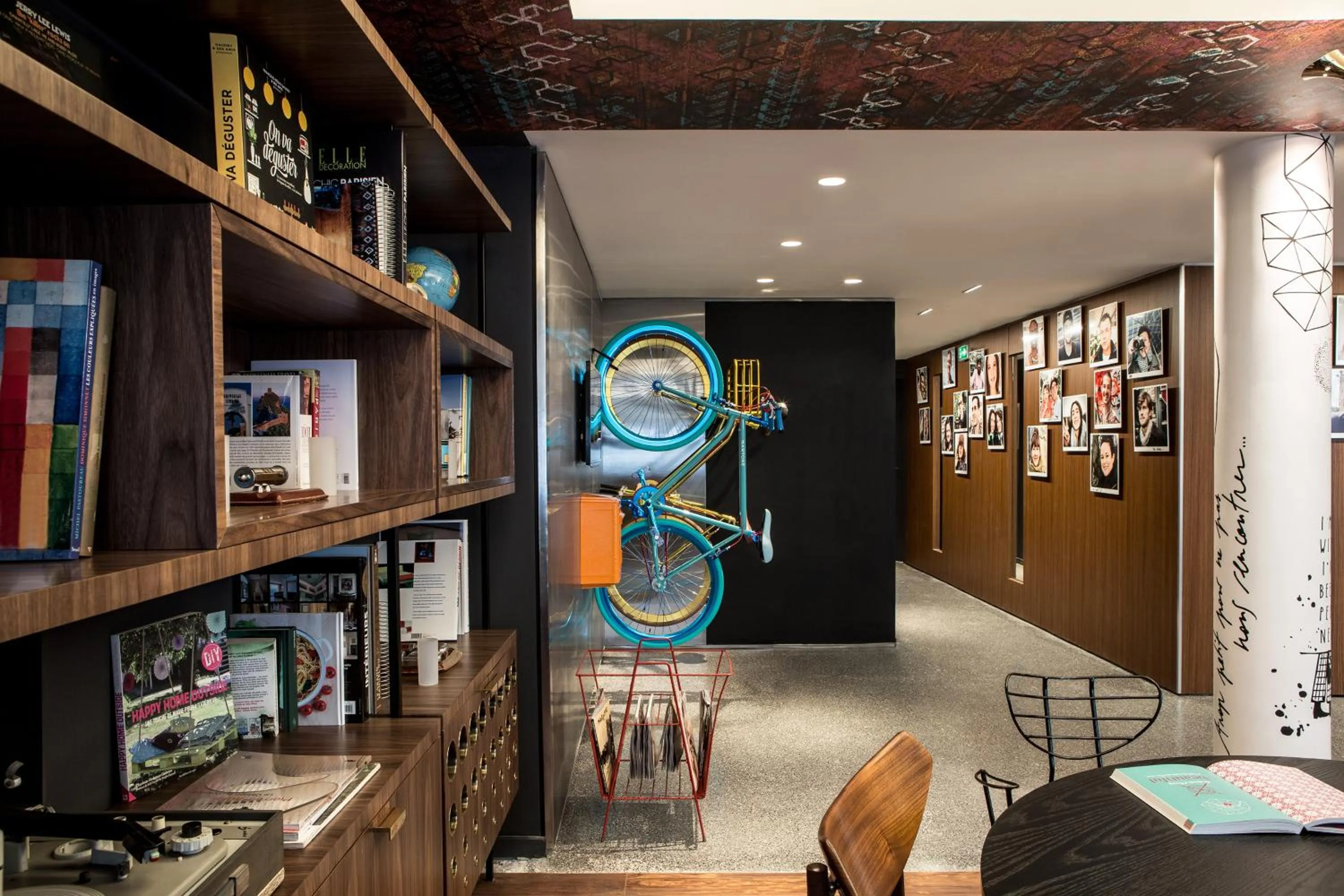 Decorative detail in Le Général Hôtel