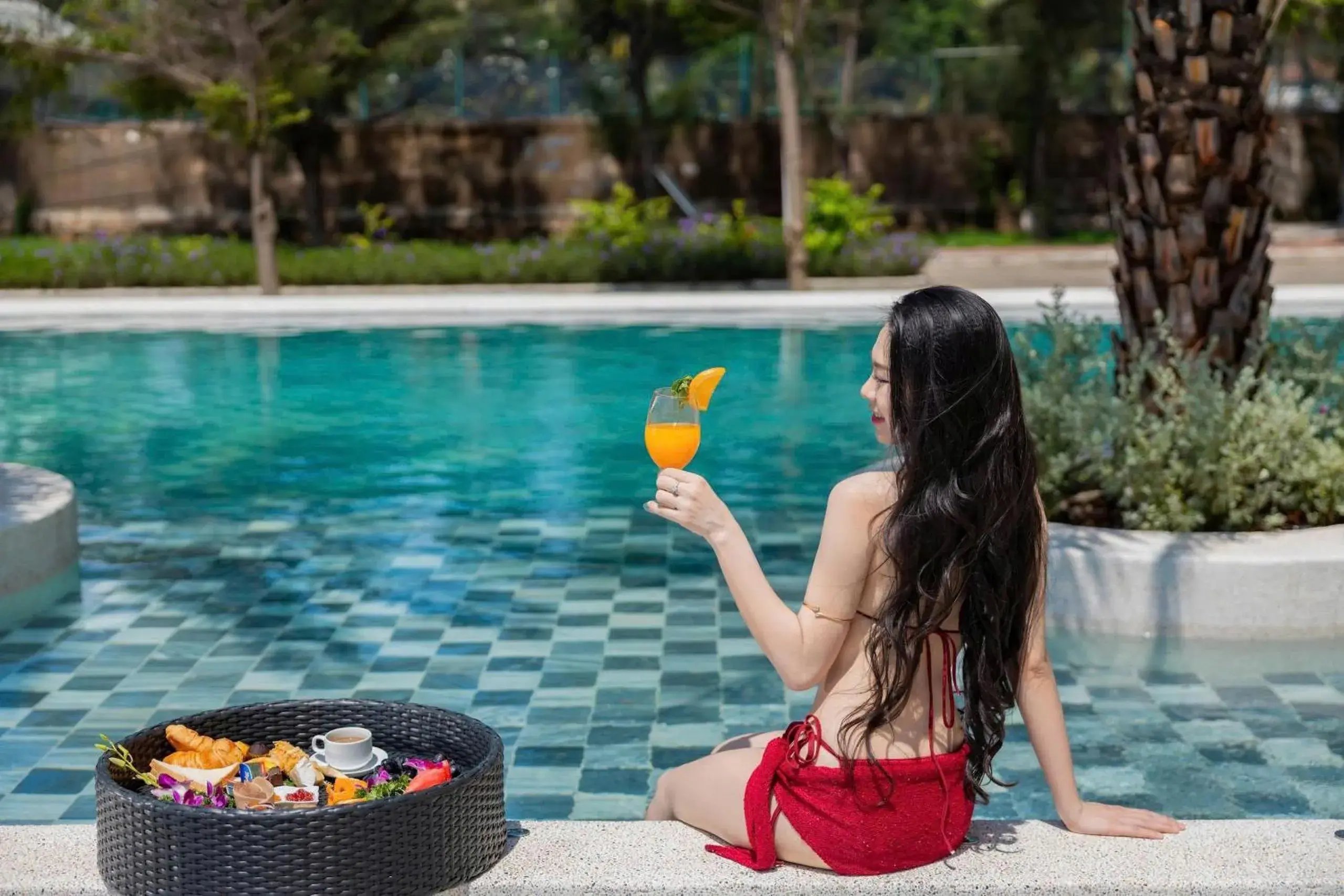 Swimming pool in Annata Beach Hotel Swimming pool in Annata Beach Hotel