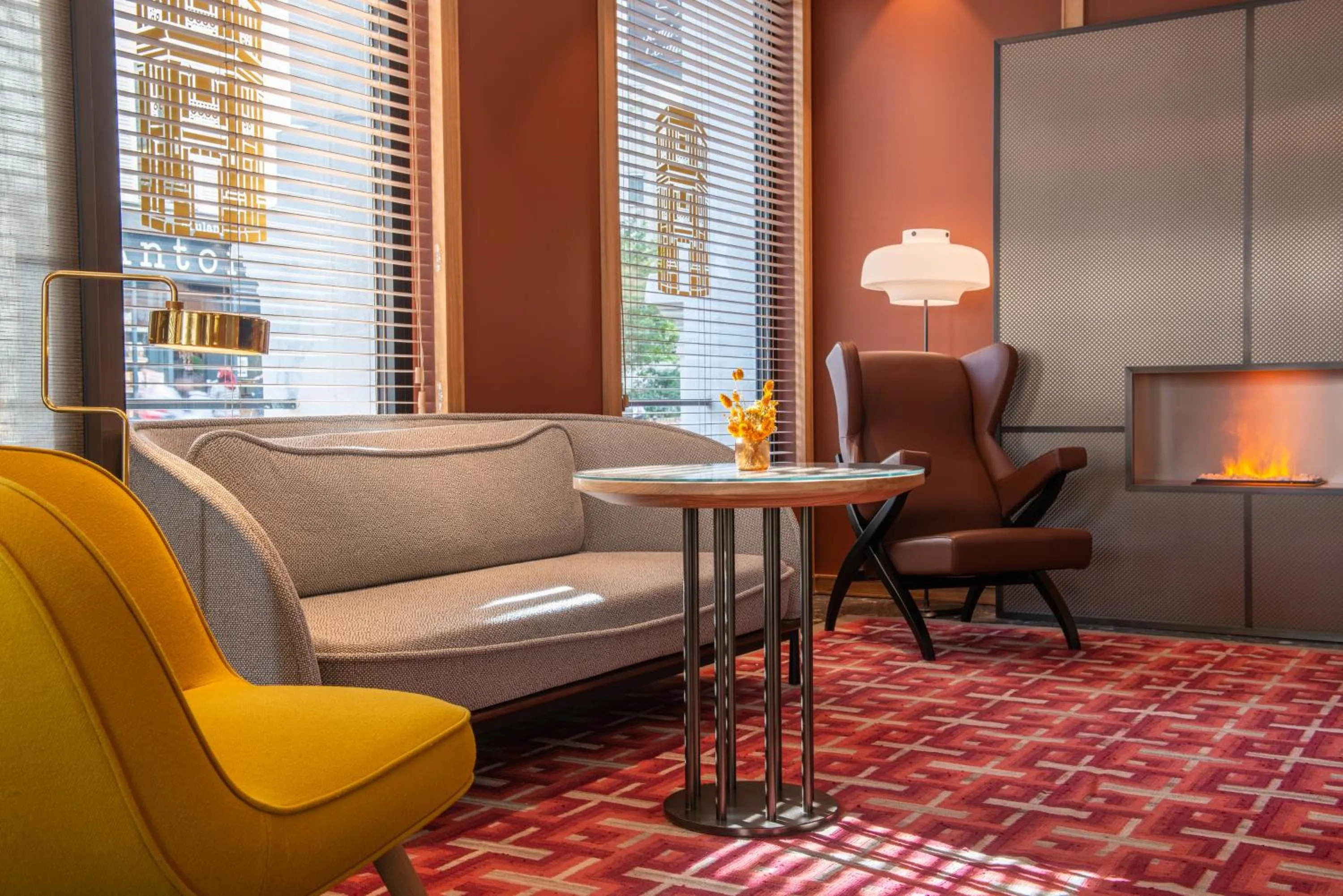 Living room in Hotel Yllen Eiffel