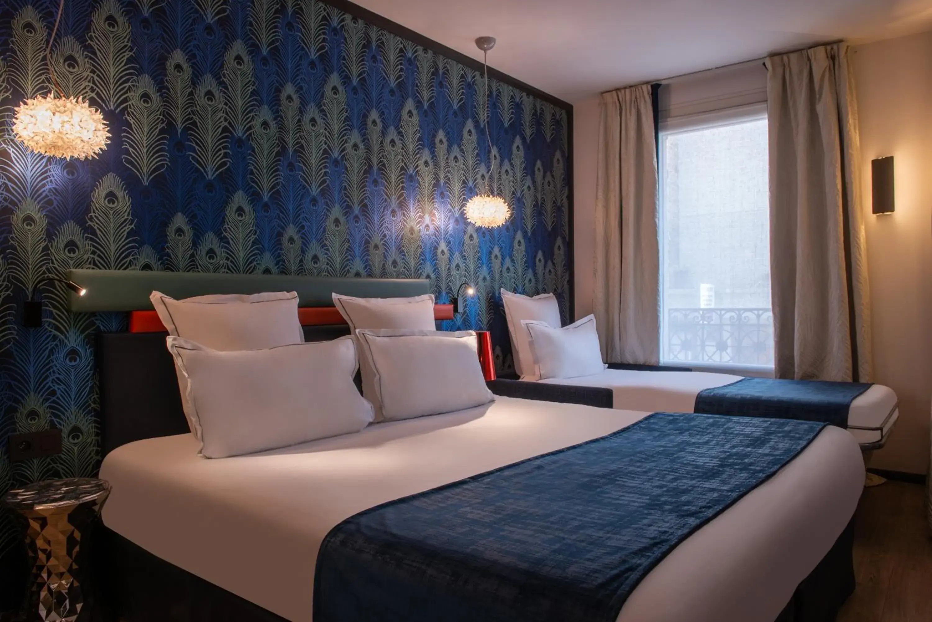 Bedroom, Bed in Hotel Yllen Eiffel Bedroom, Bed in Hotel Yllen Eiffel