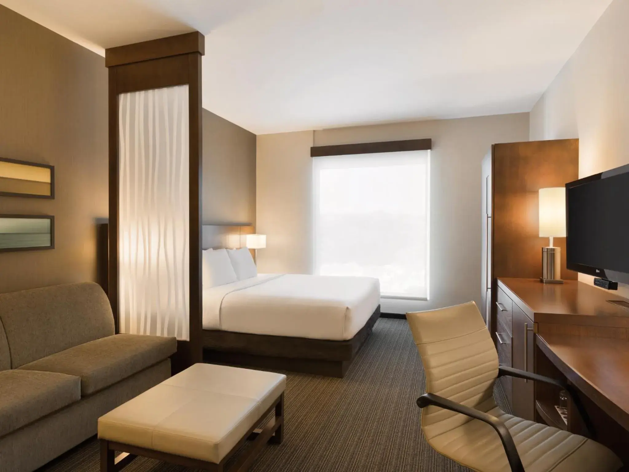 Bed in Hyatt Place San Jose Pinares Bed in Hyatt Place San Jose Pinares