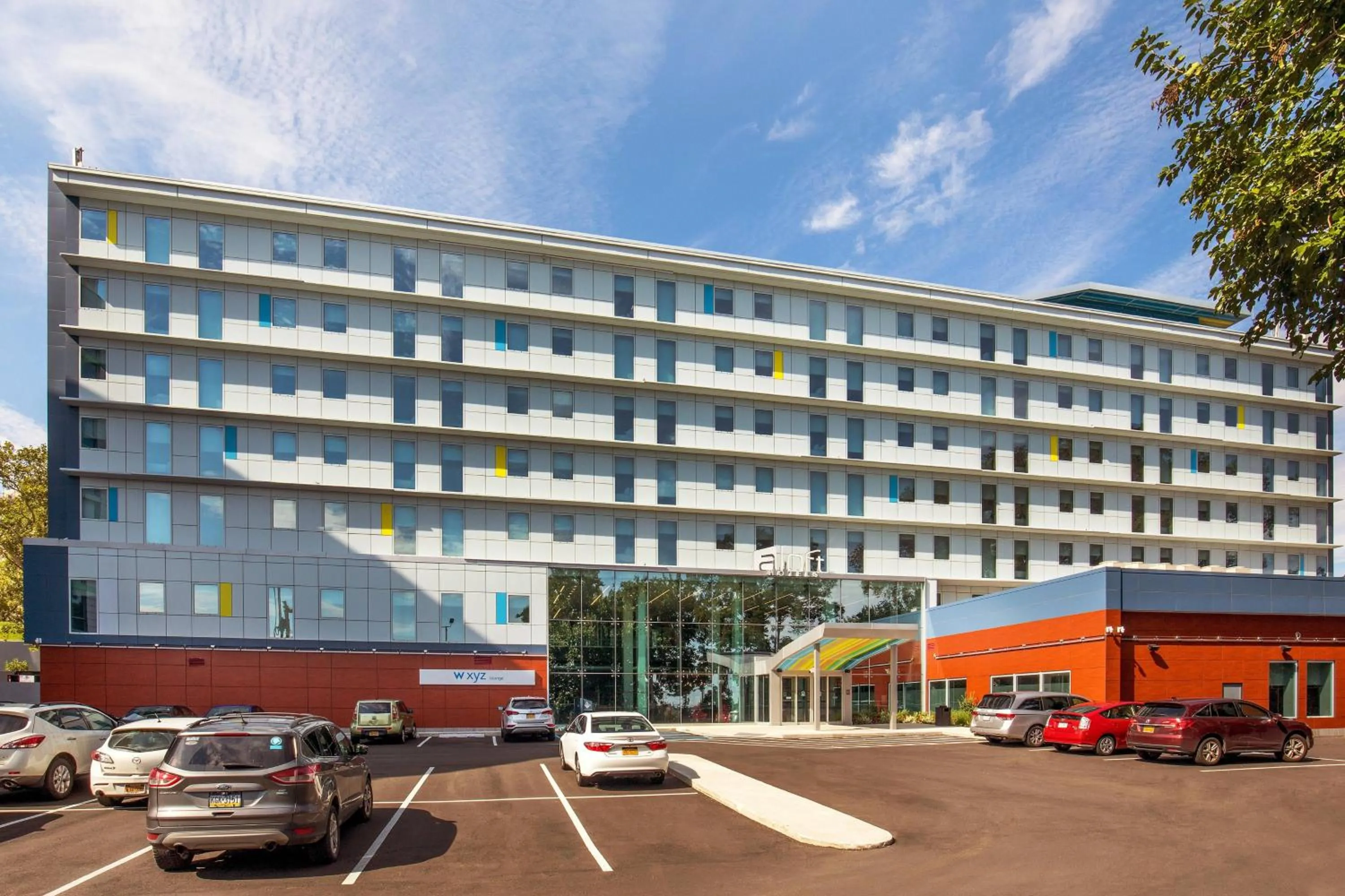 Property building in Aloft New York LaGuardia Airport