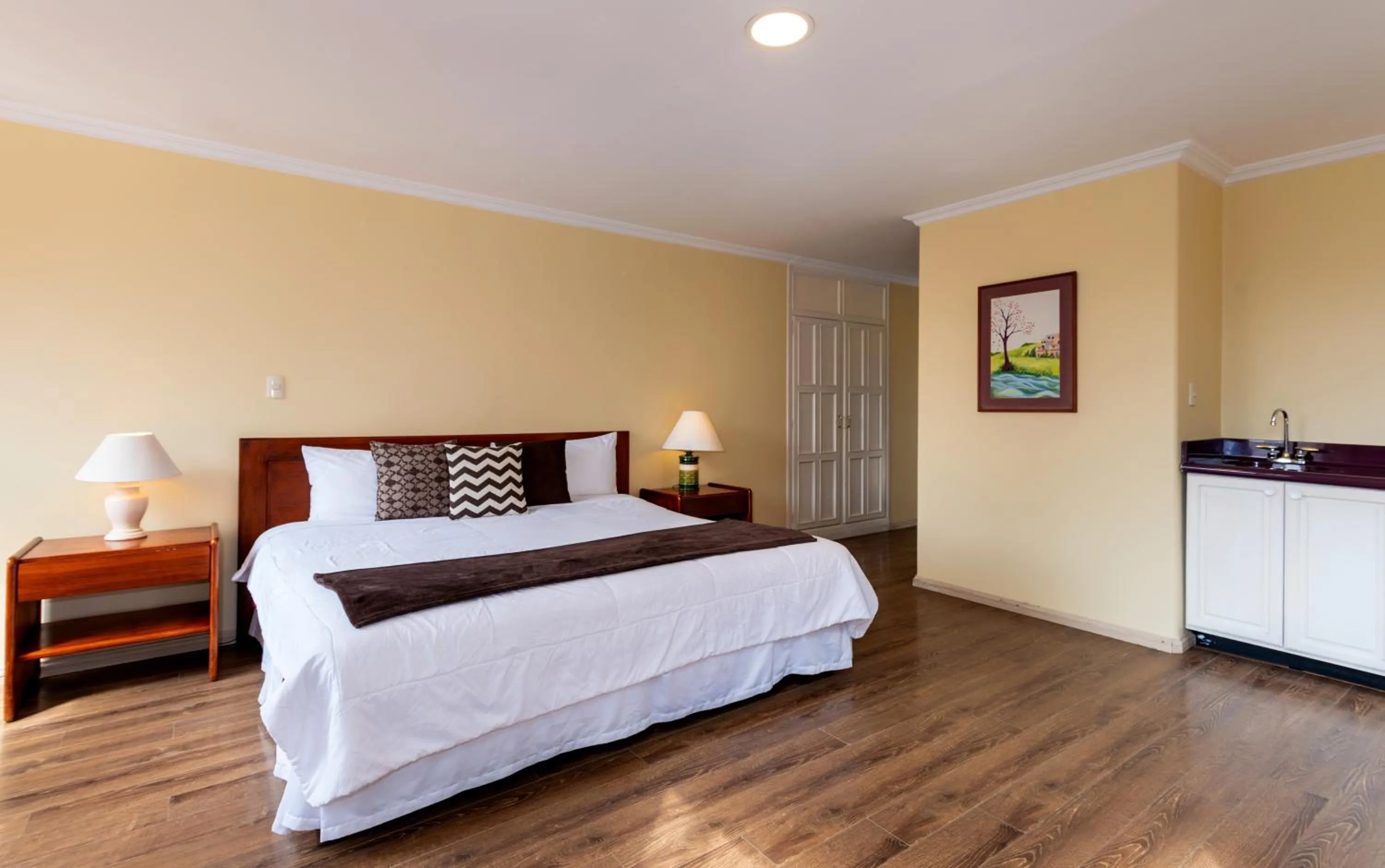 Bed in Hotel NASS Pinar del Lago