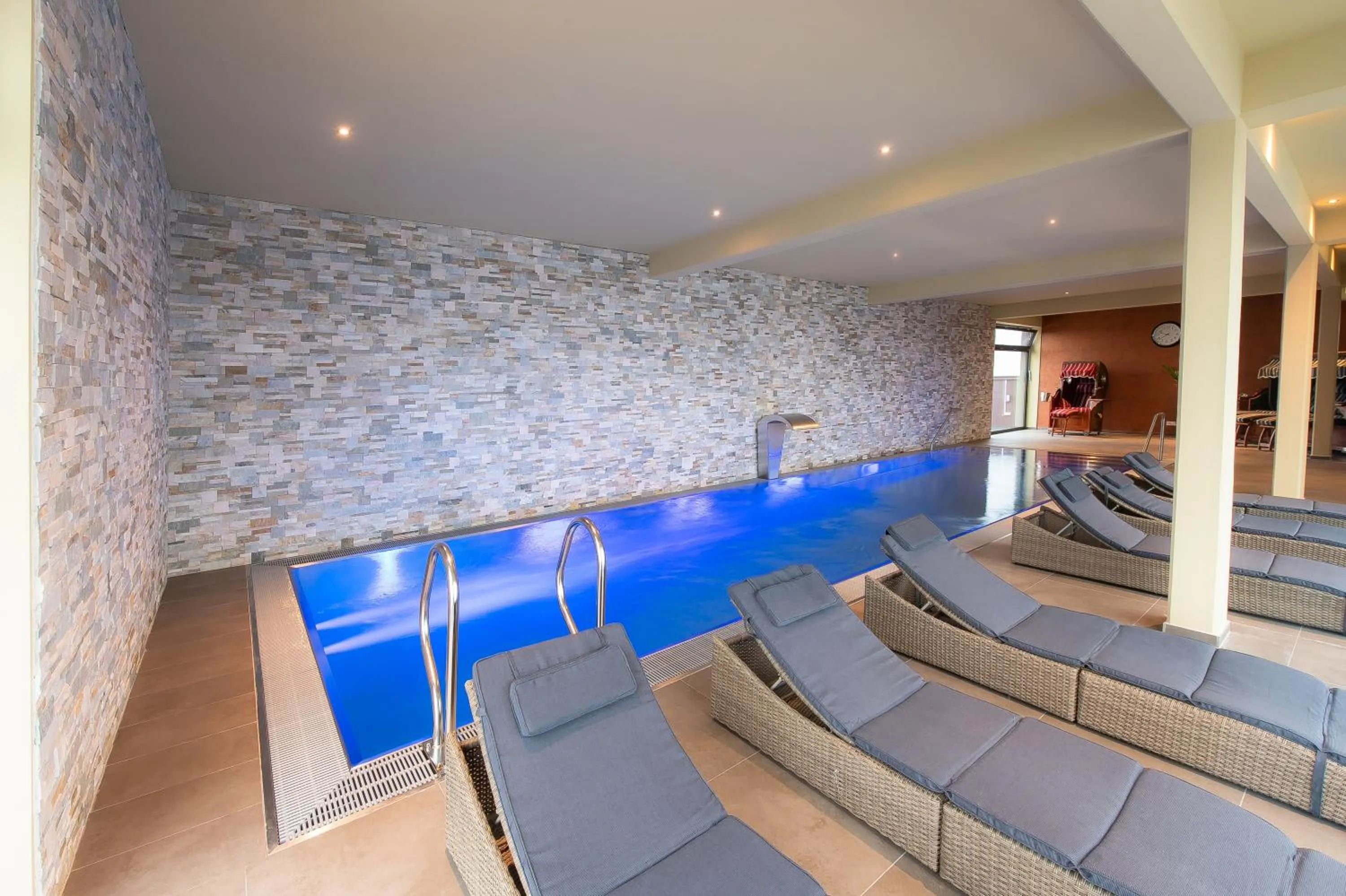 Swimming pool in premium by GS Hotel