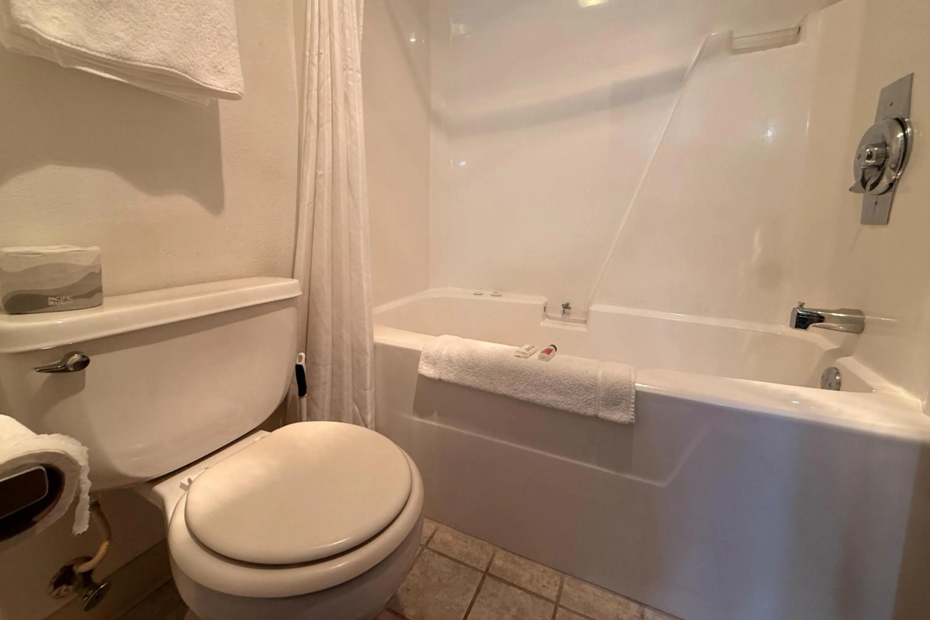 Bathroom in Westwood Inn & Suites Kimball I 90