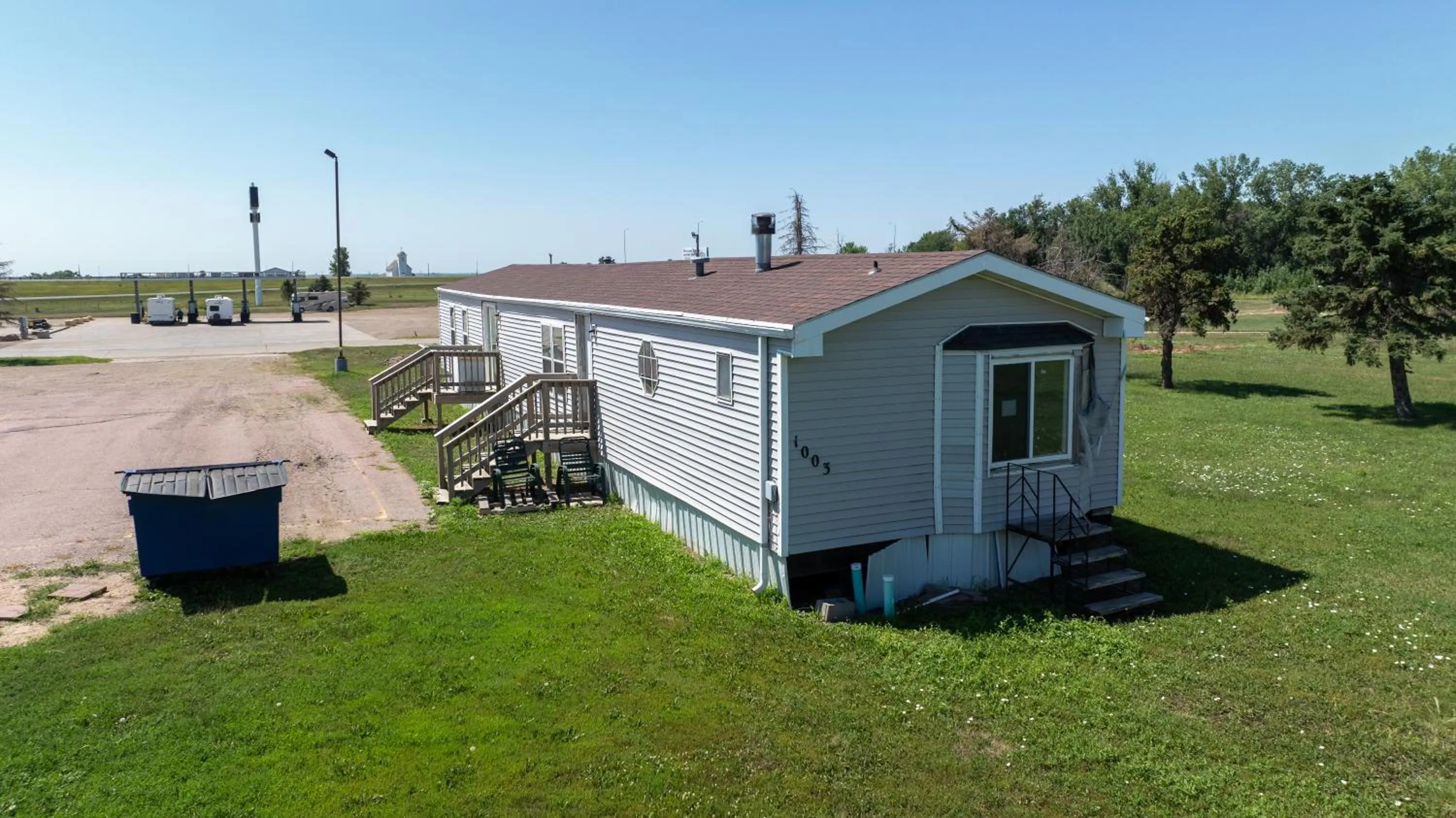 Facade/entrance in Westwood Inn & Suites Kimball I 90
