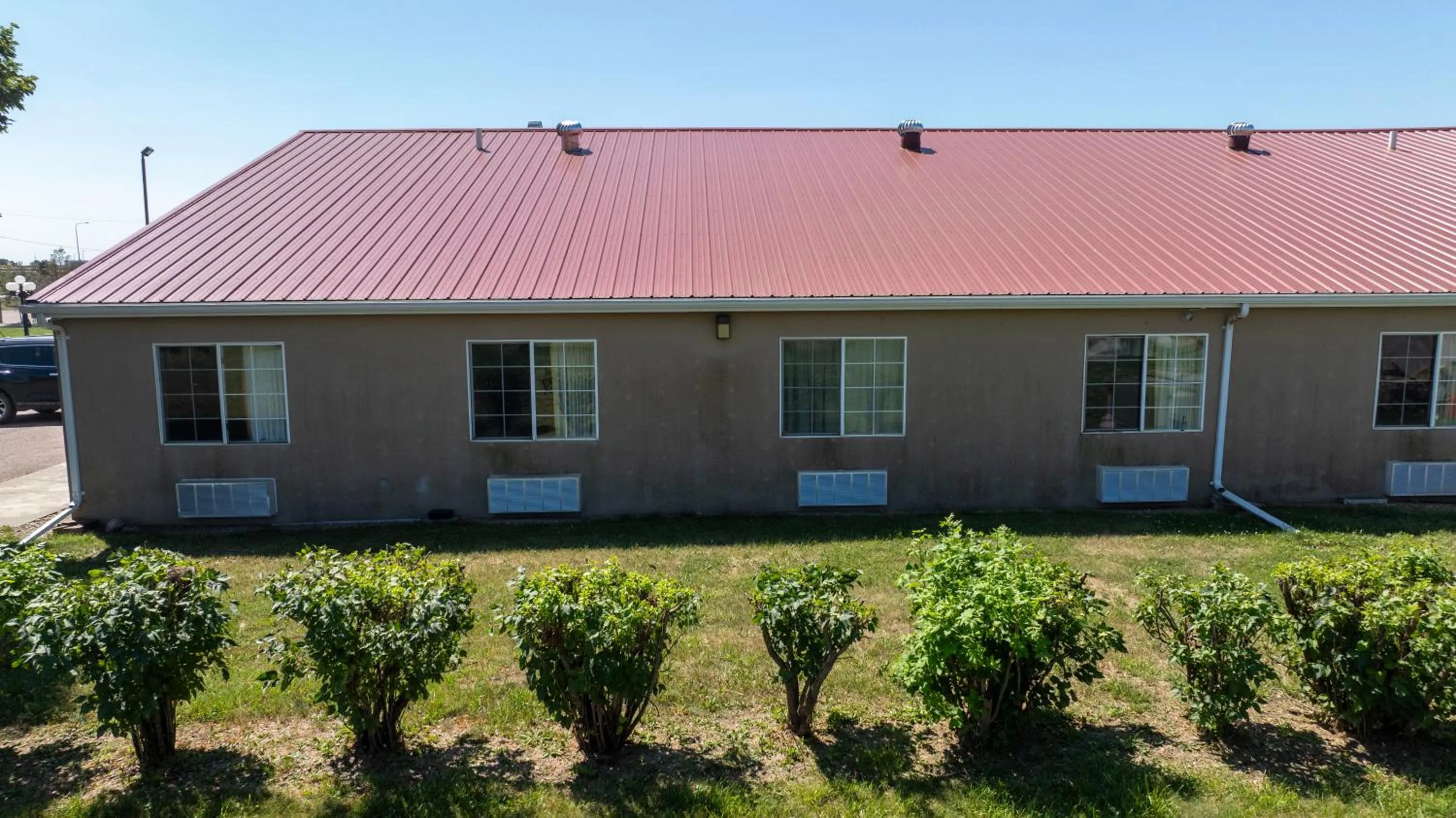 Property building in Westwood Inn & Suites Kimball I 90