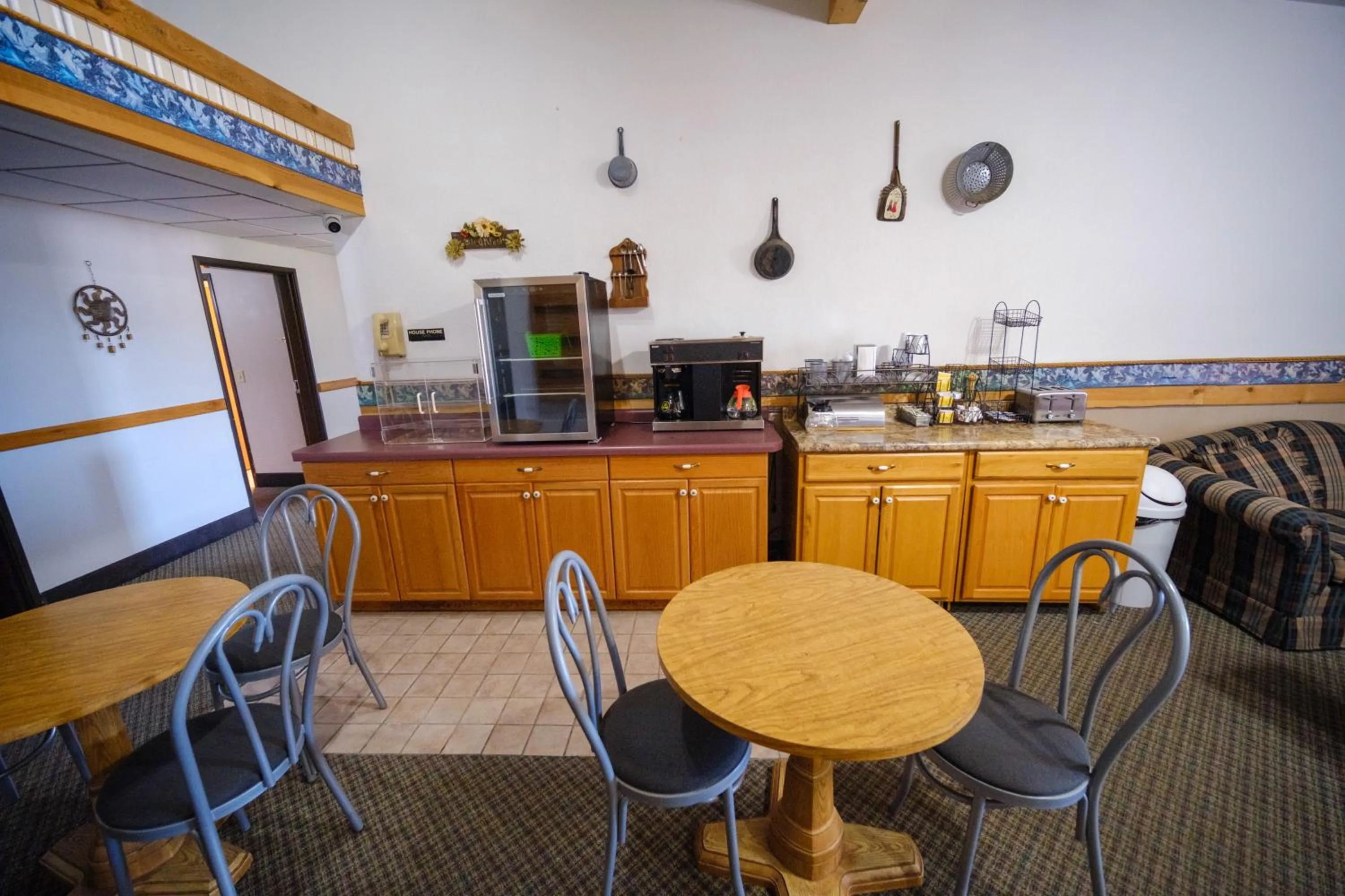 Lobby or reception in Westwood Inn & Suites Kimball I 90