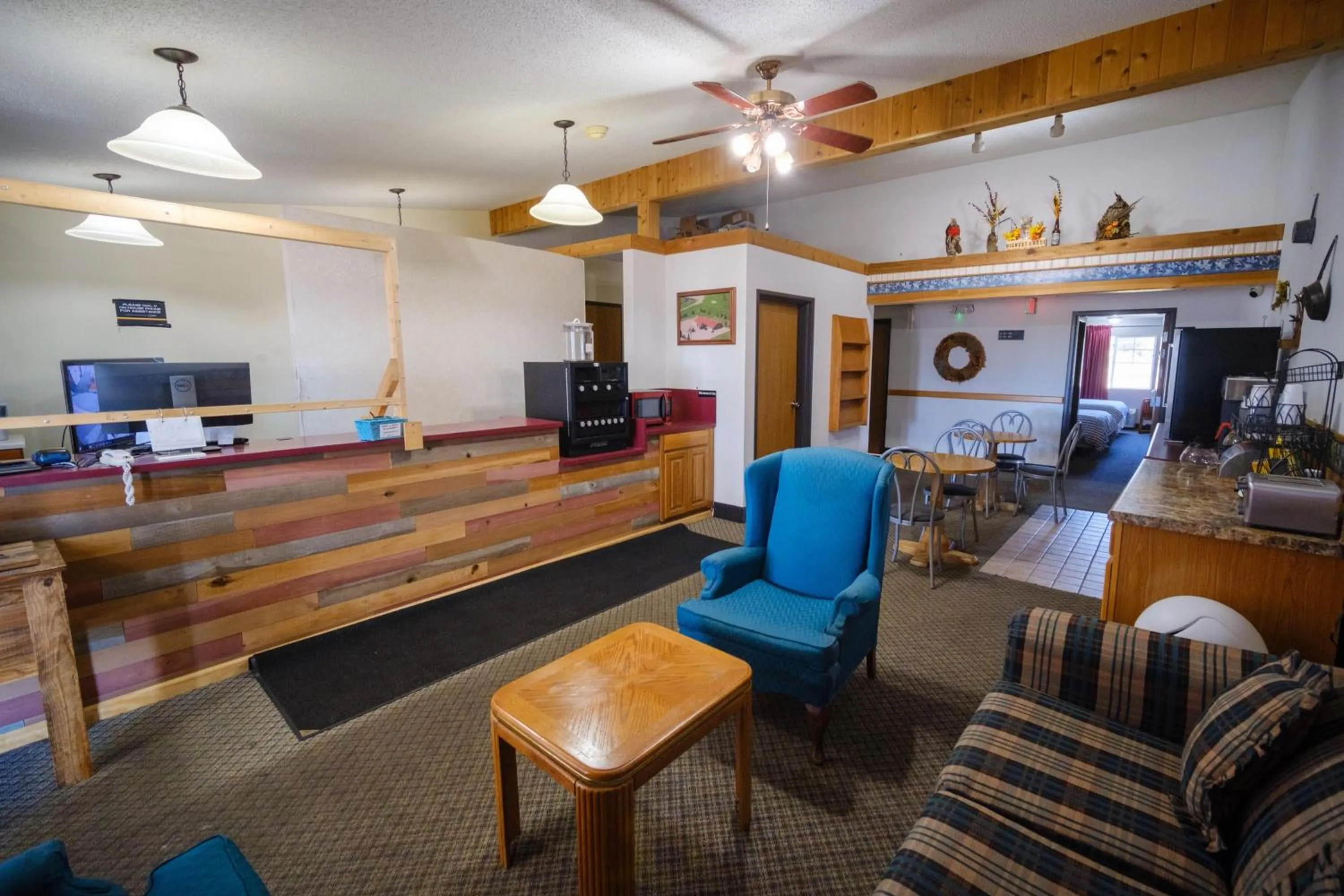 Lobby or reception in Westwood Inn & Suites Kimball I 90