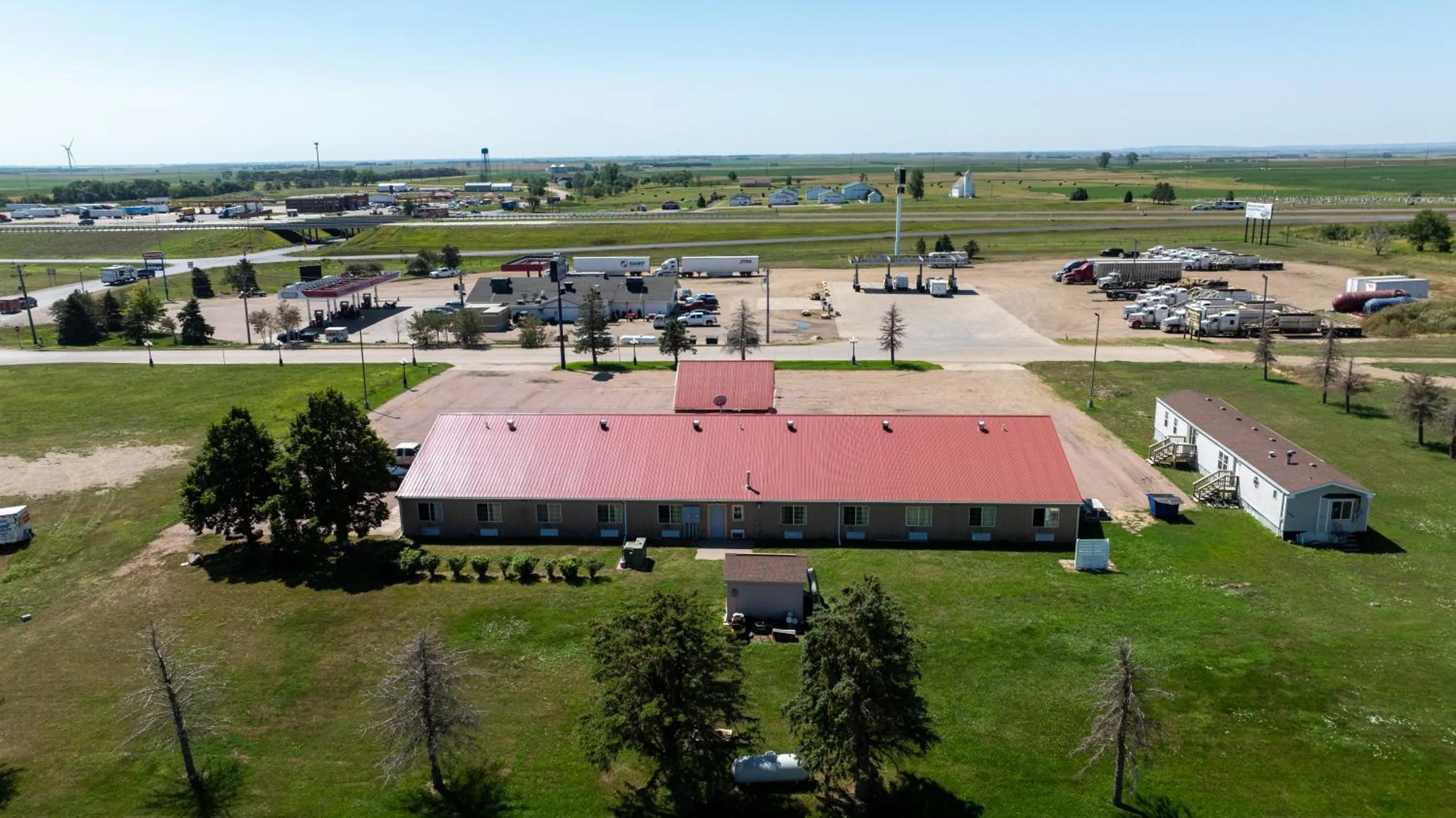 Facade/entrance in Westwood Inn & Suites Kimball I 90