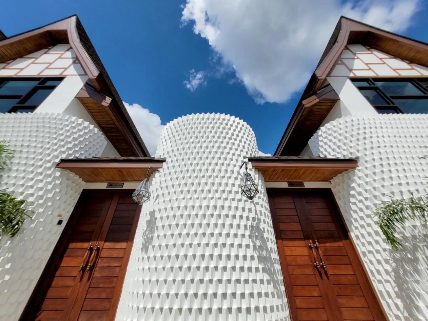 Property building in Poonsiri Varich Pool Villa Aonang