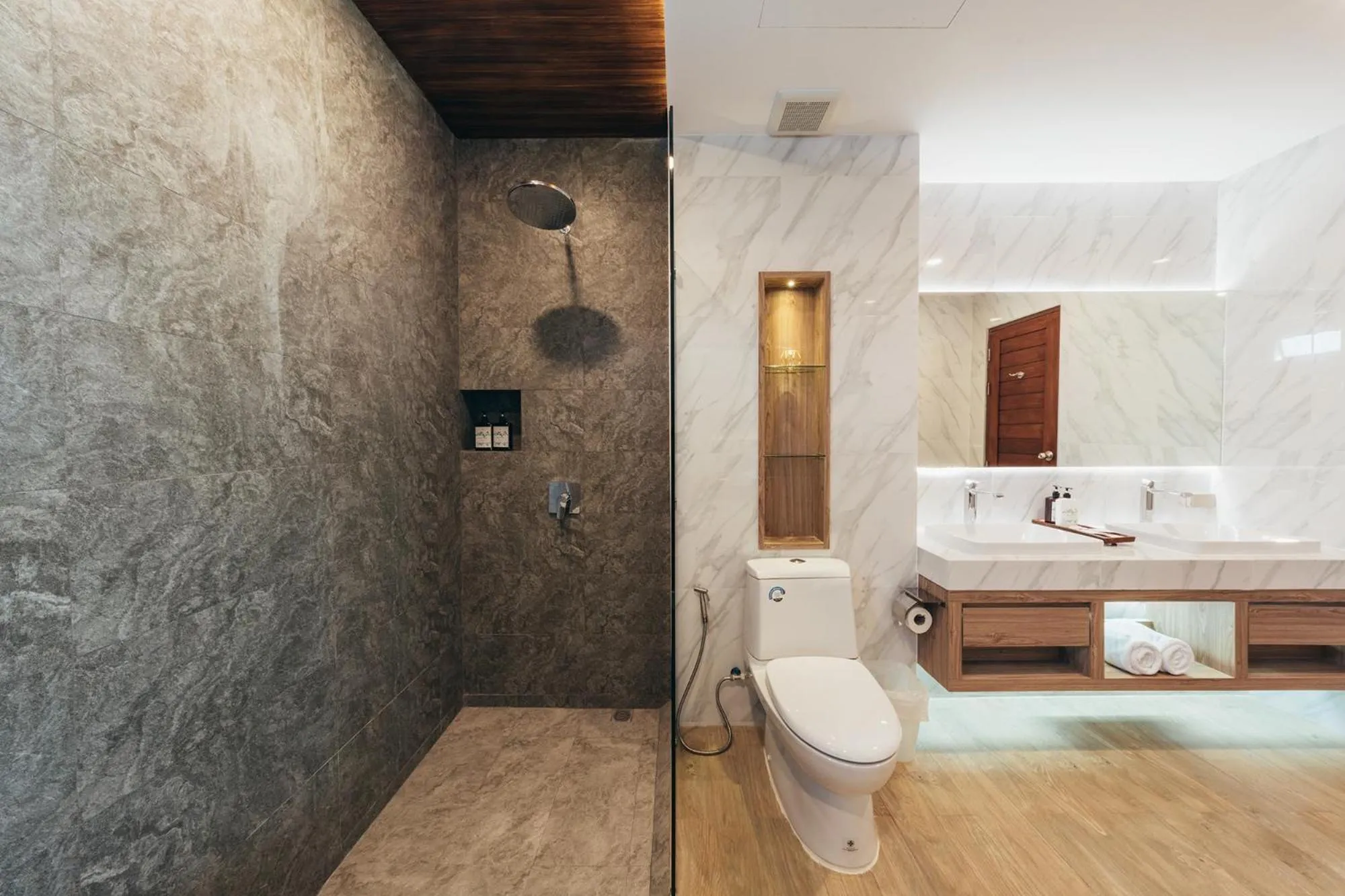 Bathroom in Poonsiri Varich Pool Villa Aonang