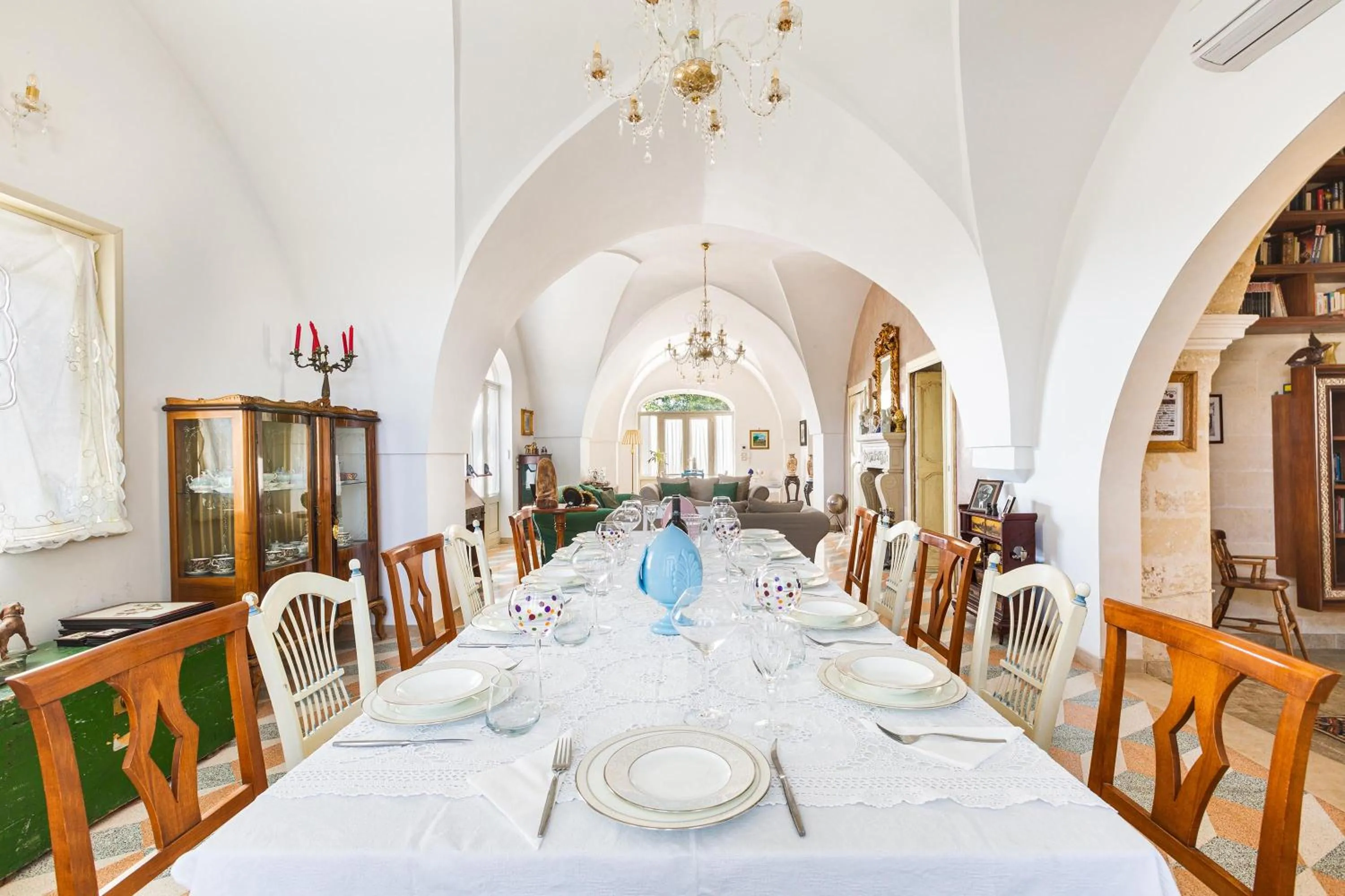 Dining area in Casino Casalino by Perle di Puglia