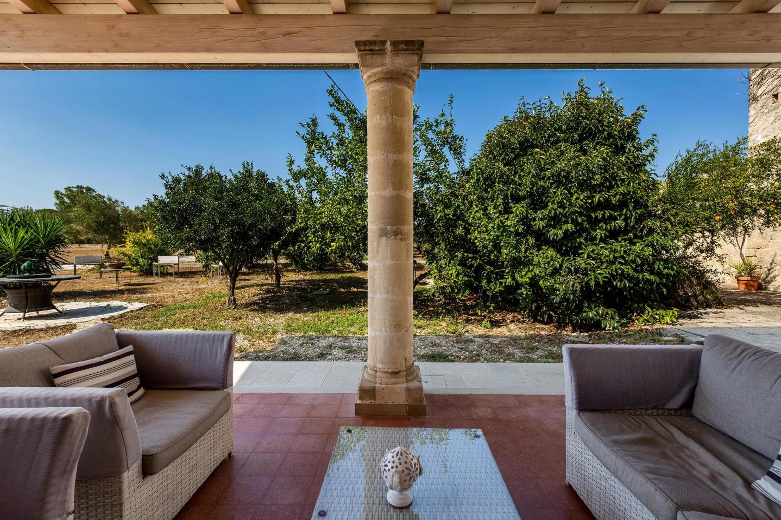 Garden view in Casino Casalino by Perle di Puglia