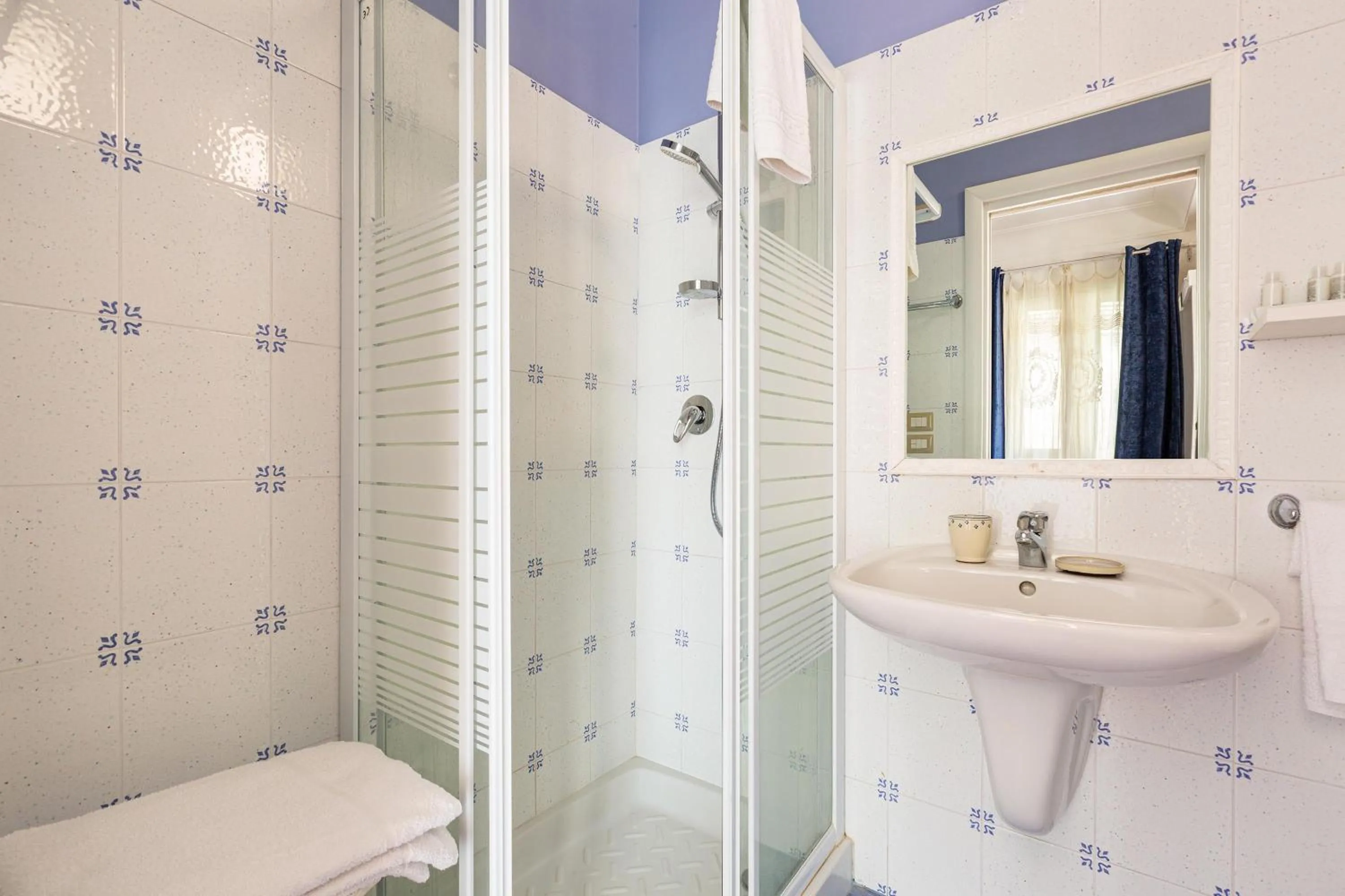 Bathroom in Casino Casalino by Perle di Puglia