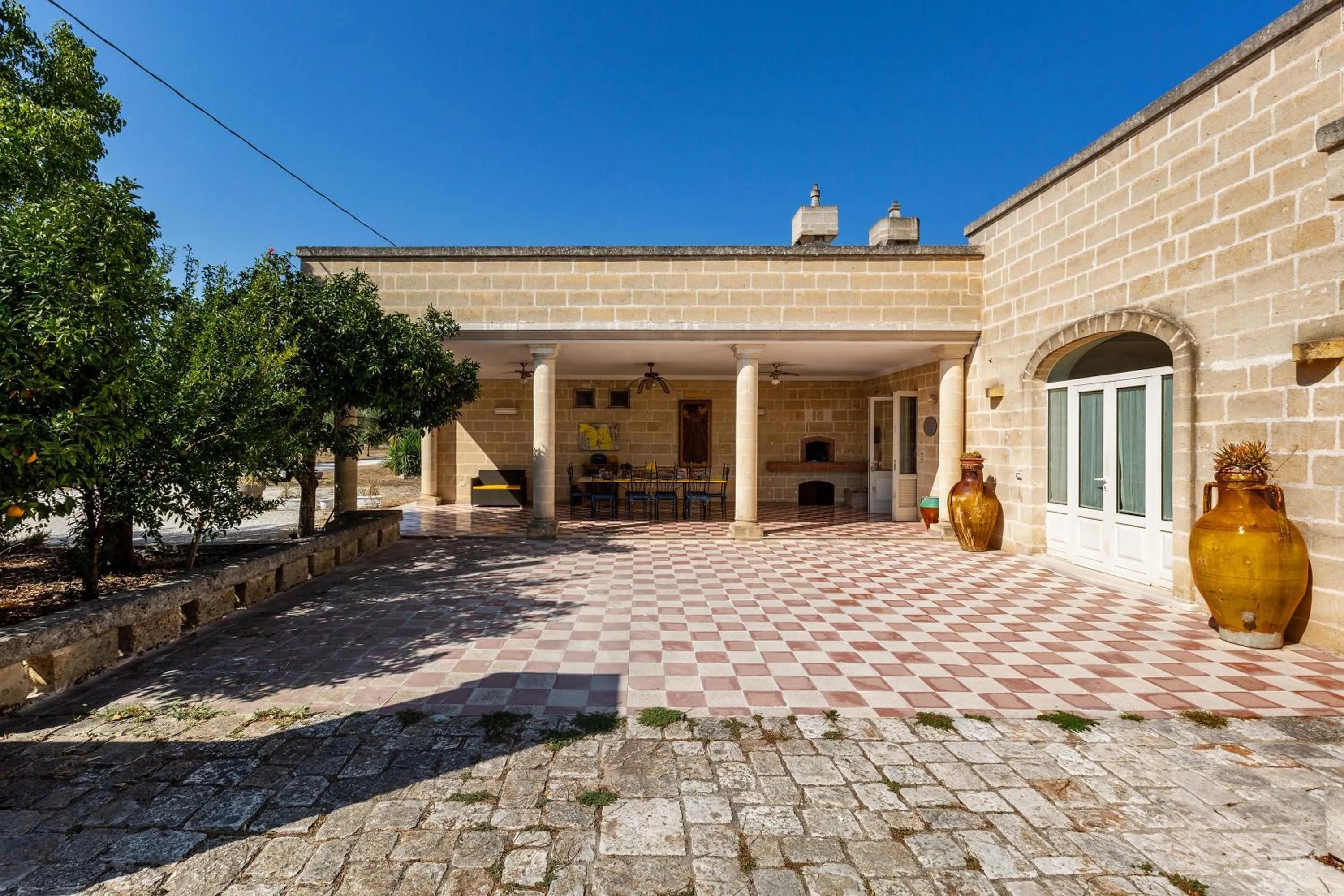 Property building in Casino Casalino by Perle di Puglia