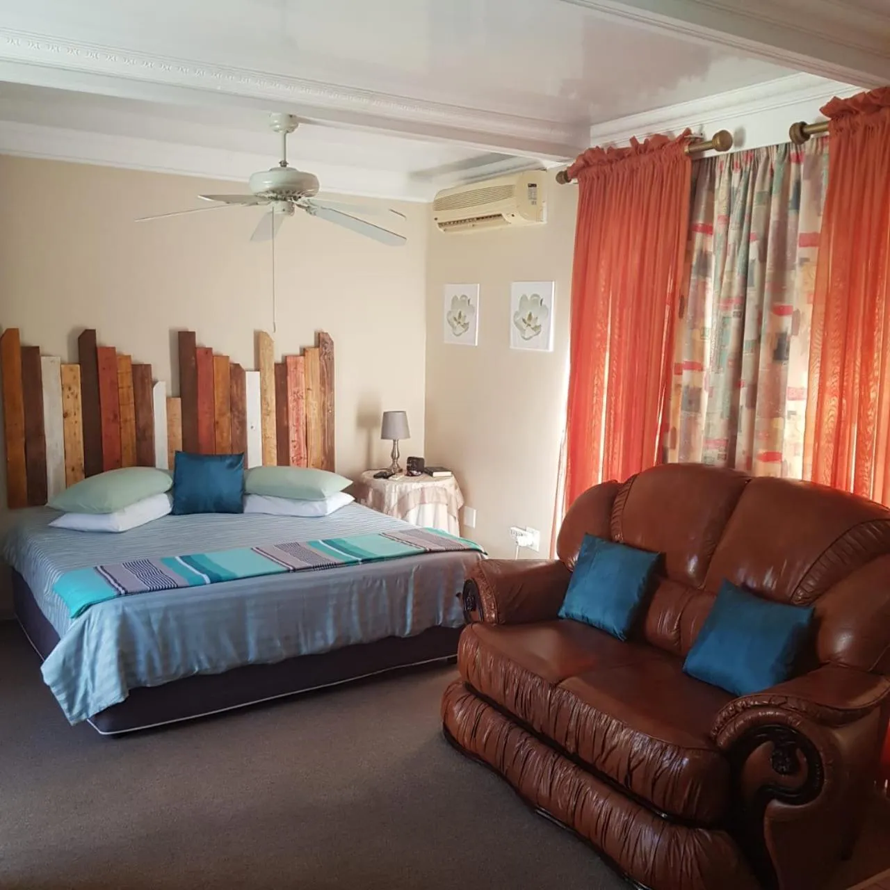 Bed in Jolani 2 Guest House