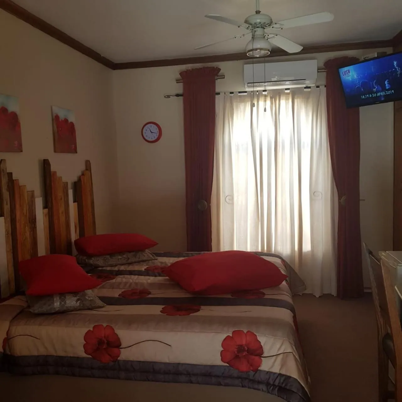 Bed in Jolani 2 Guest House