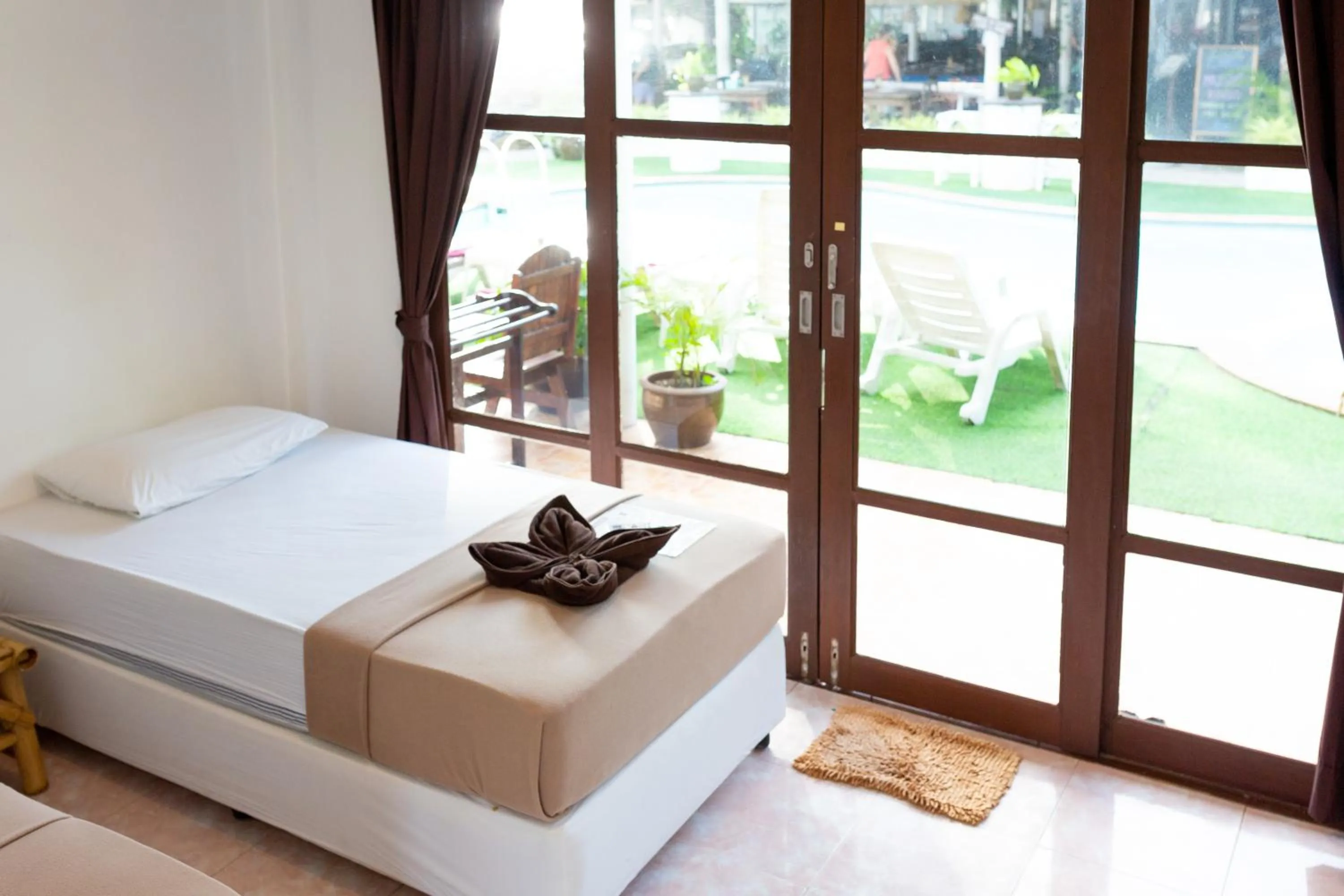 Bedroom, Bed in Tiki Beach Koh Phangan Beach Restaurant Bar and Coworking