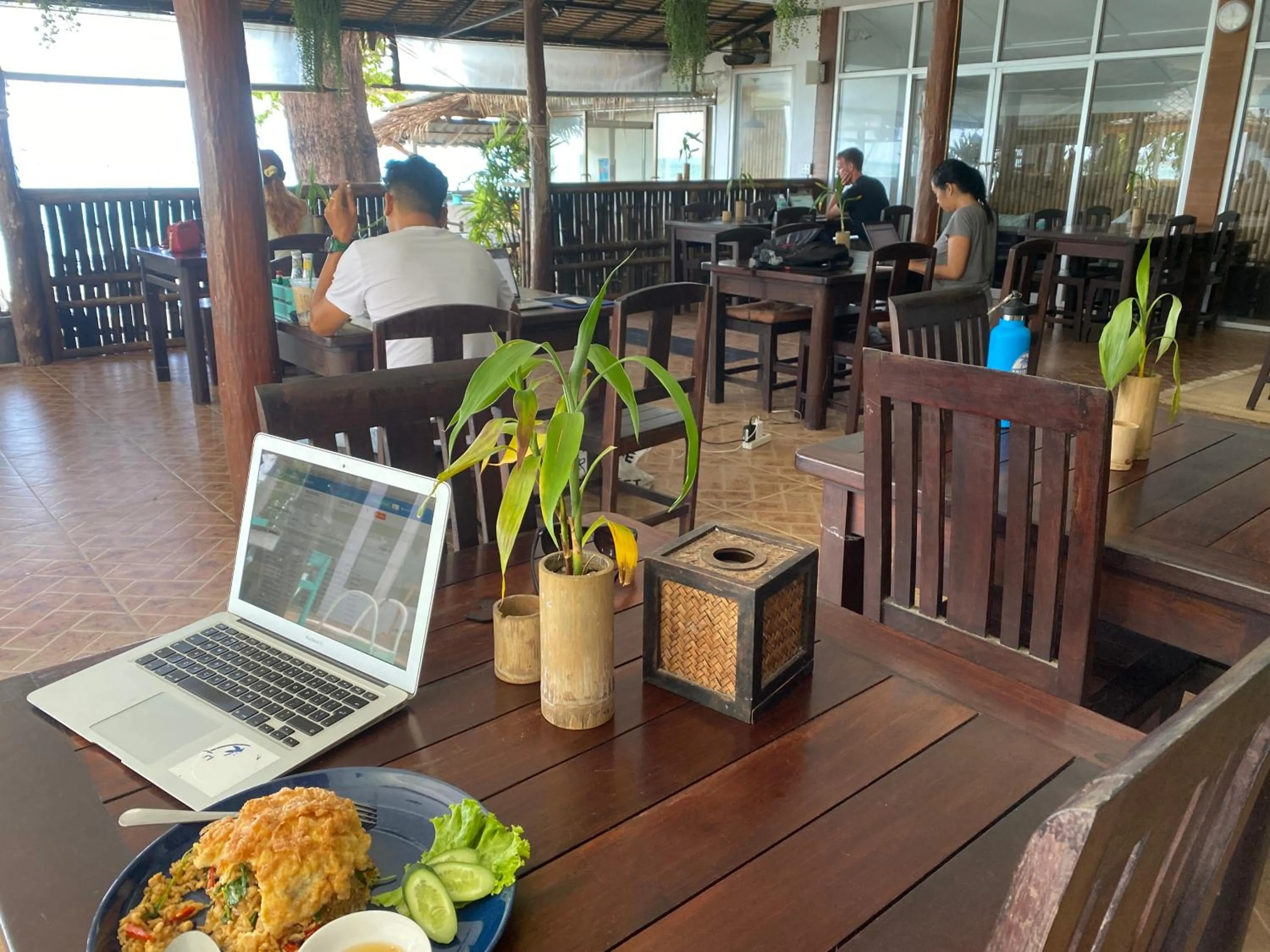 Restaurant/places to eat in Tiki Beach Koh Phangan Beach Restaurant Bar and Coworking