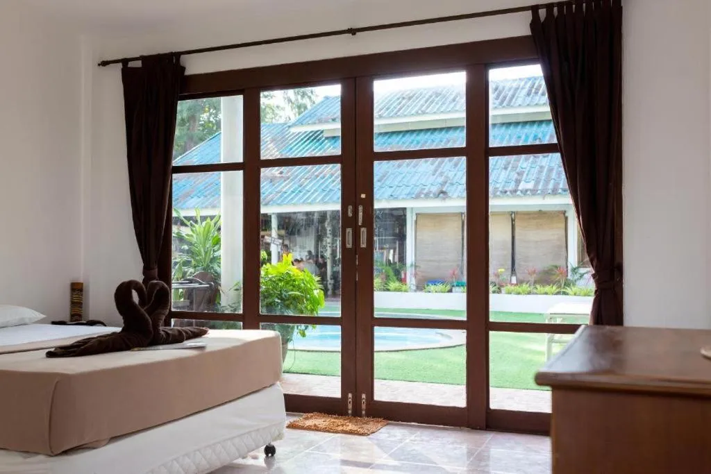 Tiki Beach Koh Phangan Beach Restaurant Bar and Coworking