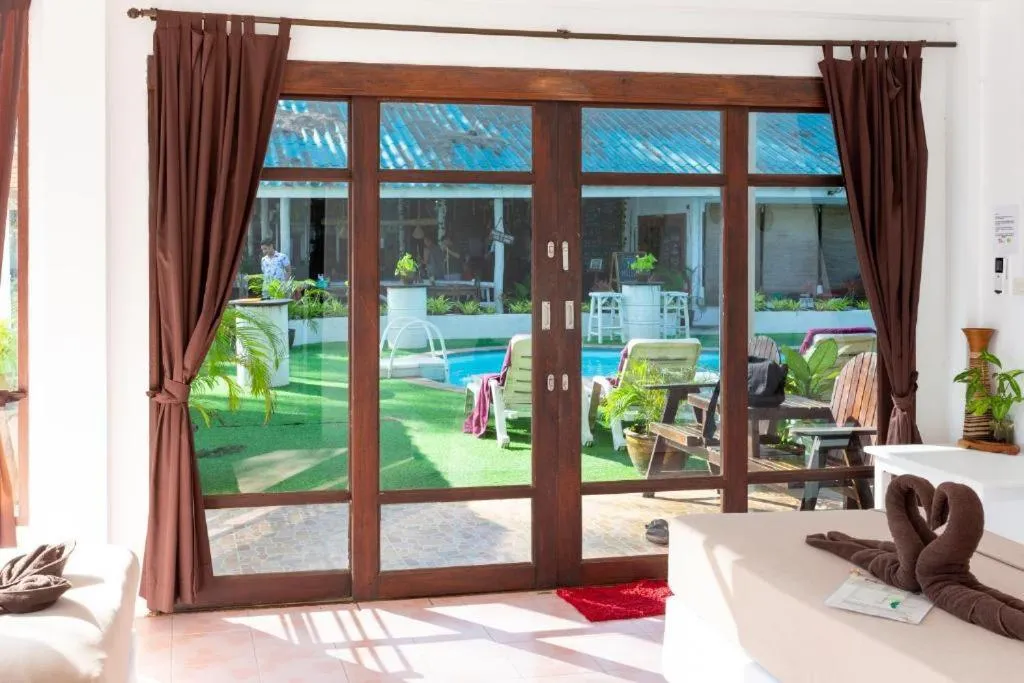 Tiki Beach Koh Phangan Beach Restaurant Bar and Coworking