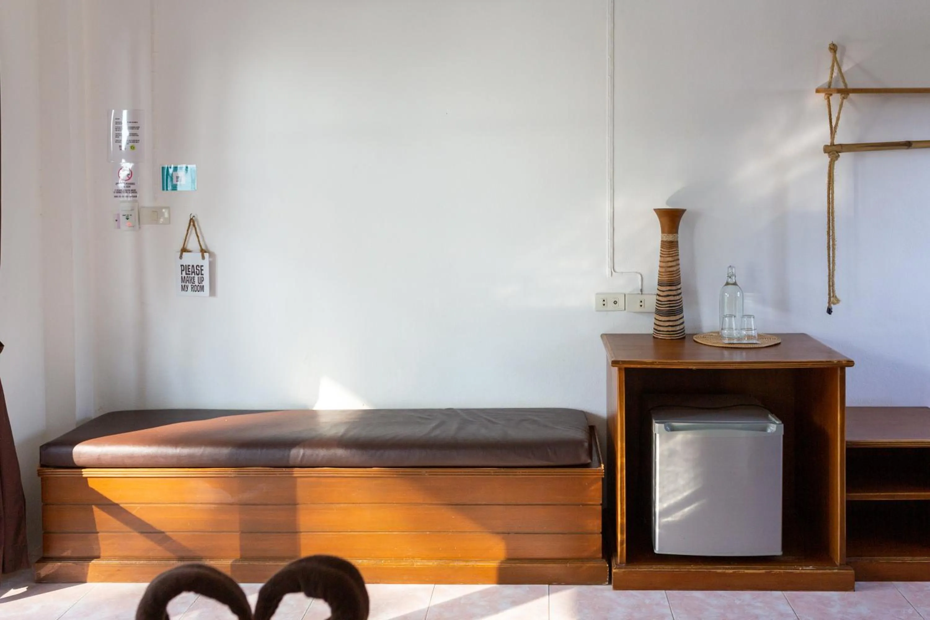 hair dresser in Tiki Beach Koh Phangan Beach Restaurant Bar and Coworking