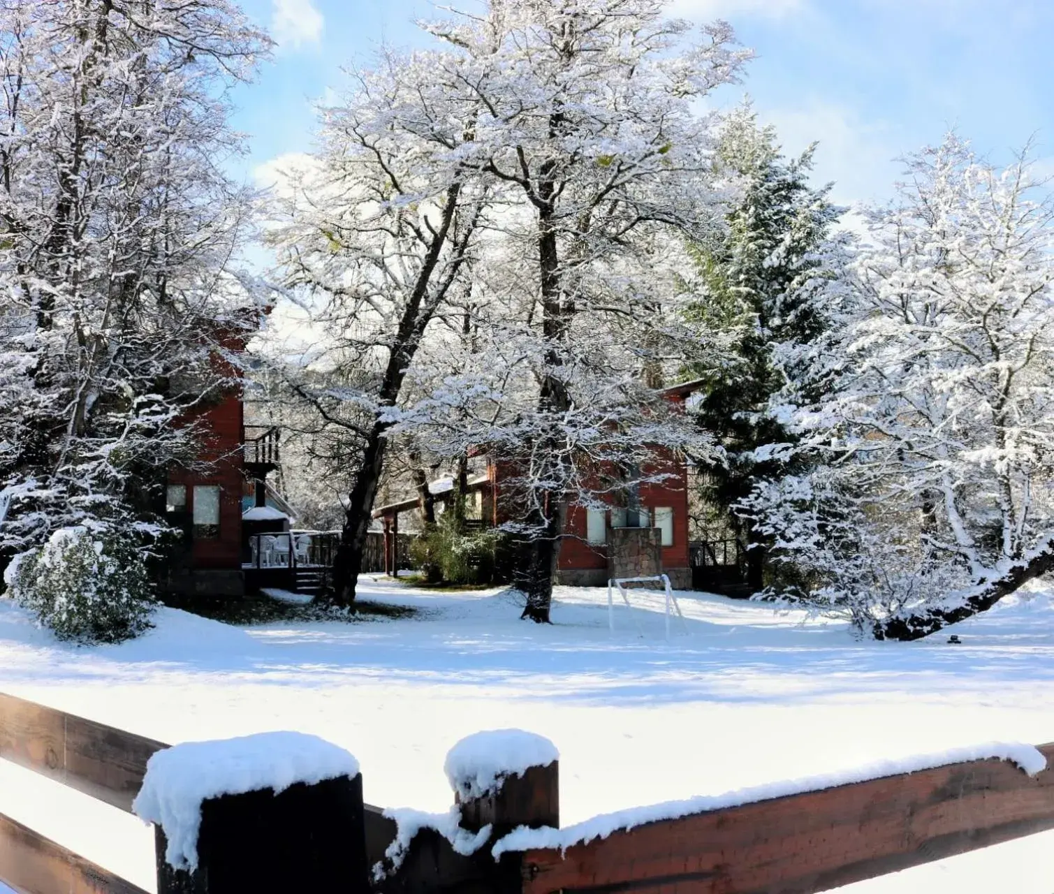 Arbolar, Casas de Montaña- Piscina climatizada Arbolar, Casas de Montaña- Piscina climatizada
